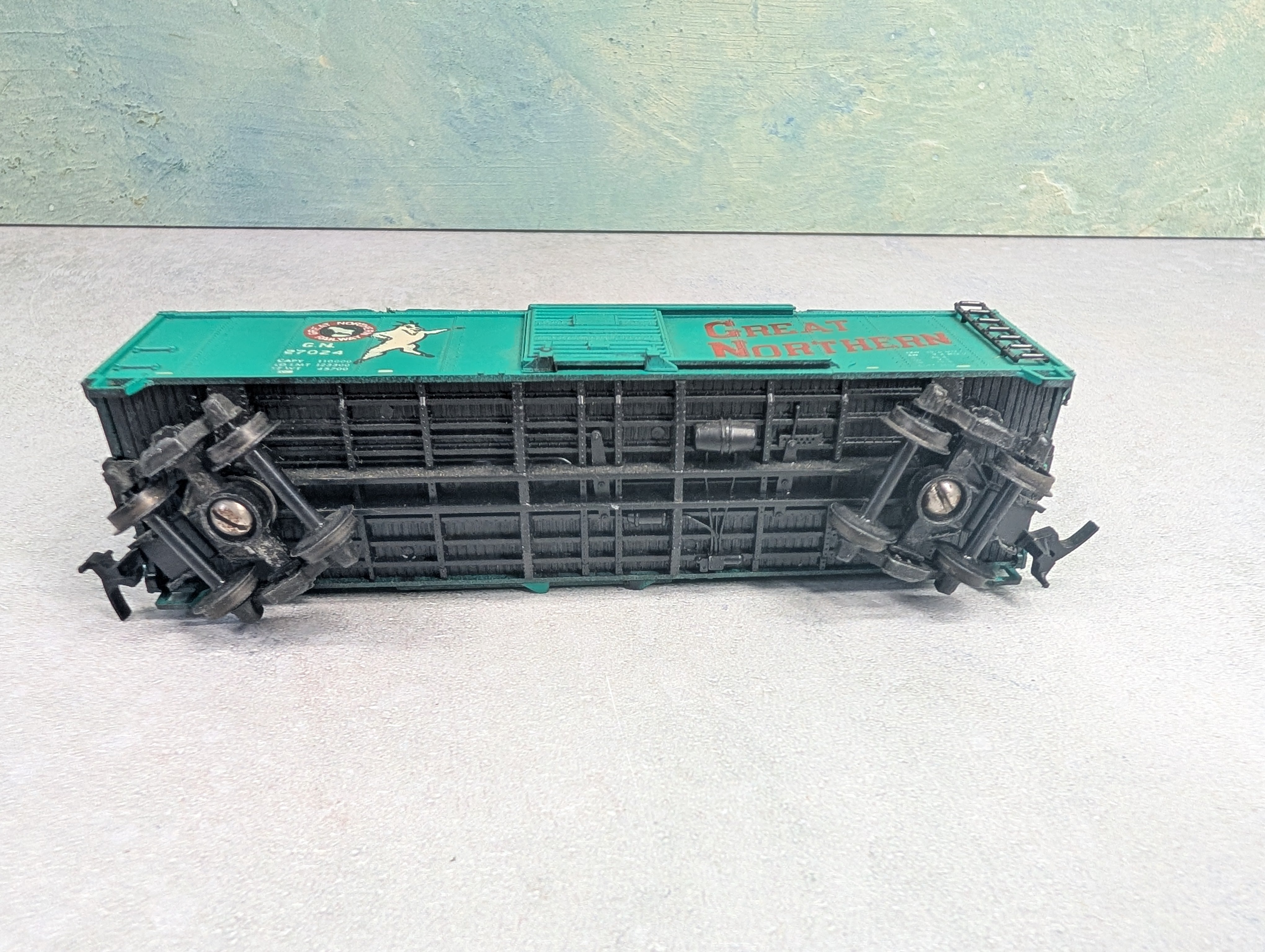 USED Roco HO Scale 40' Box Car Great Northern GN #27024