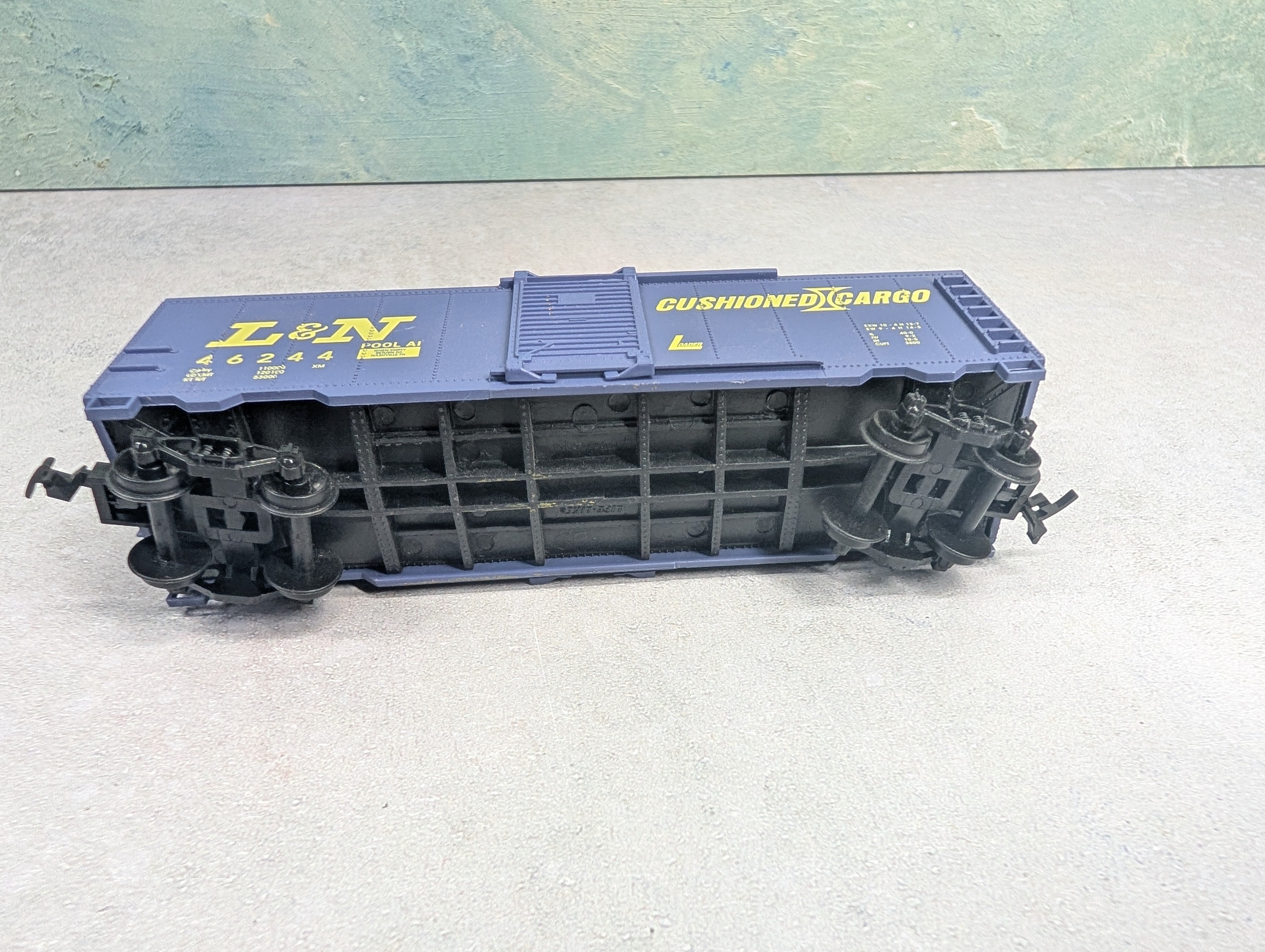 USED Life-Like HO Scale 40' Box Car Louisville & Nashville L&N #46244