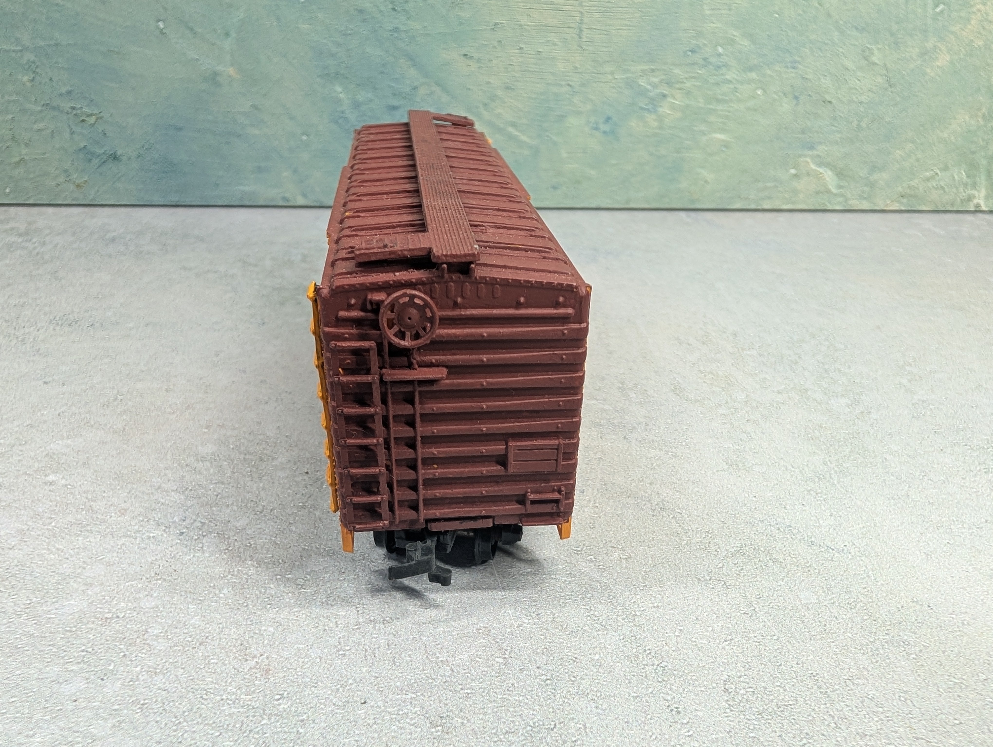 USED Roco HO Scale 40' Box Car Armour Refrigerator Line ARLX #1754