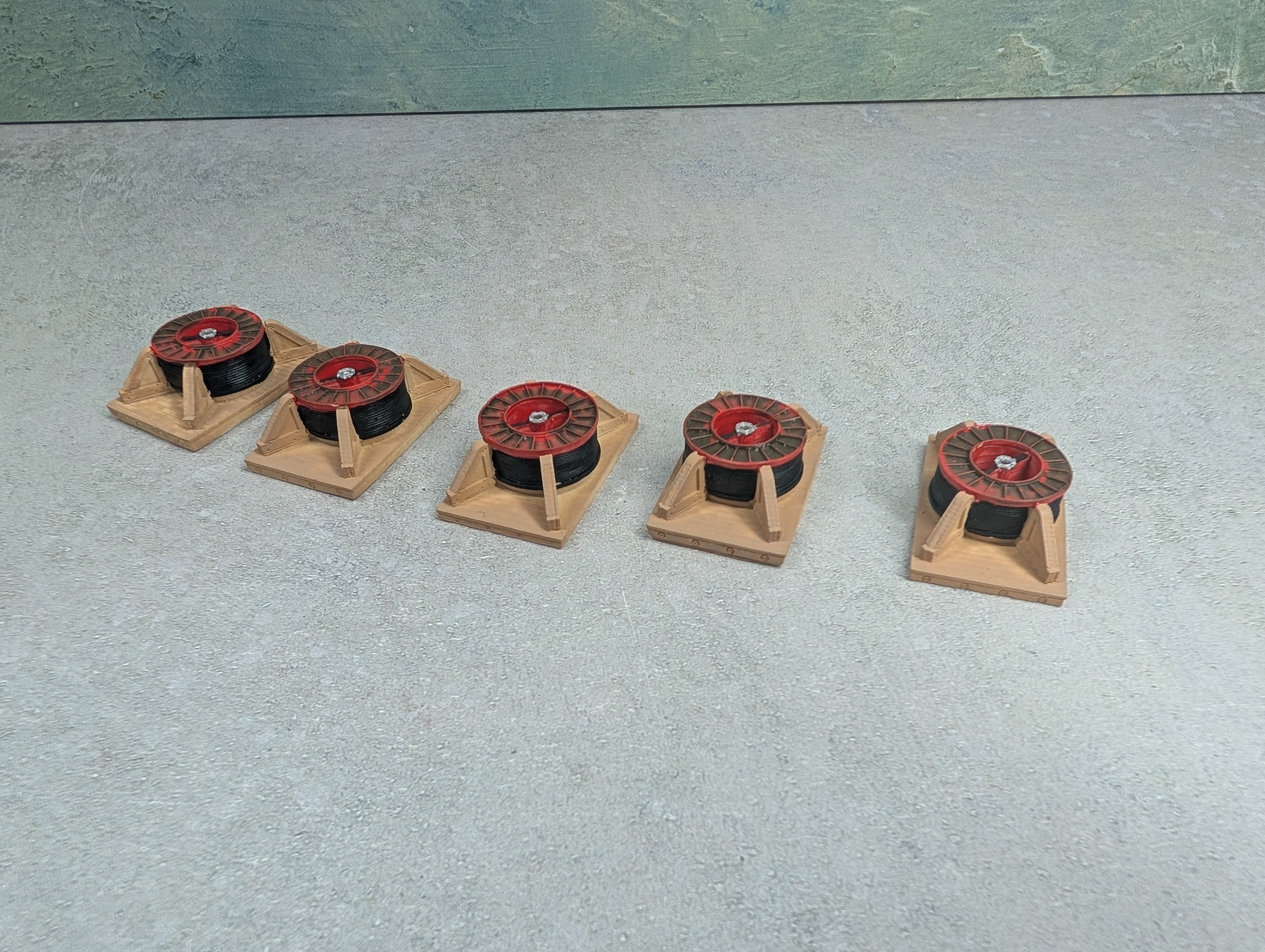 USED Chooch Enterprises Inc HO Scale Small Steel Ribbed Cable Loads (5 pieces)