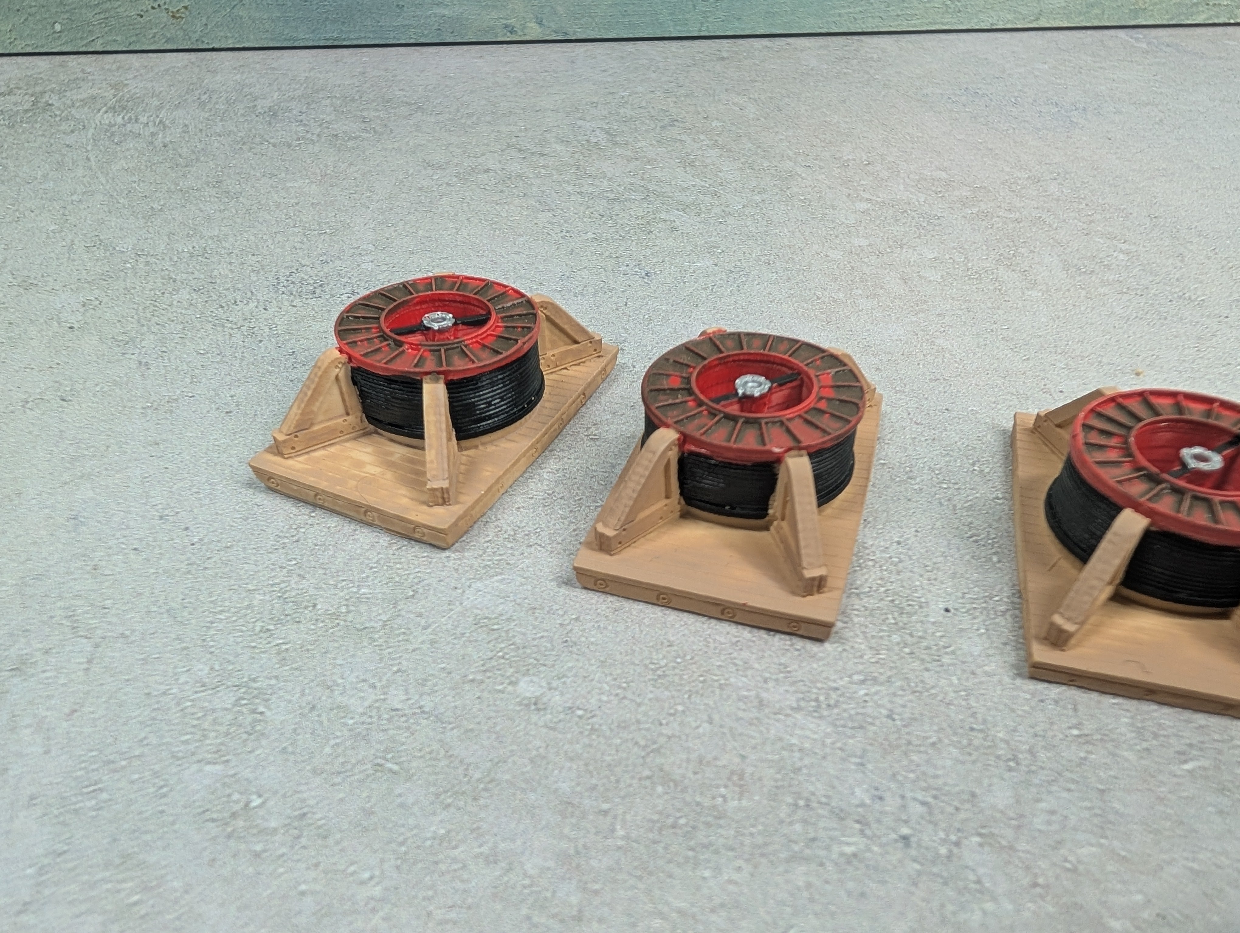 USED Chooch Enterprises Inc HO Scale Small Steel Ribbed Cable Loads (5 pieces)