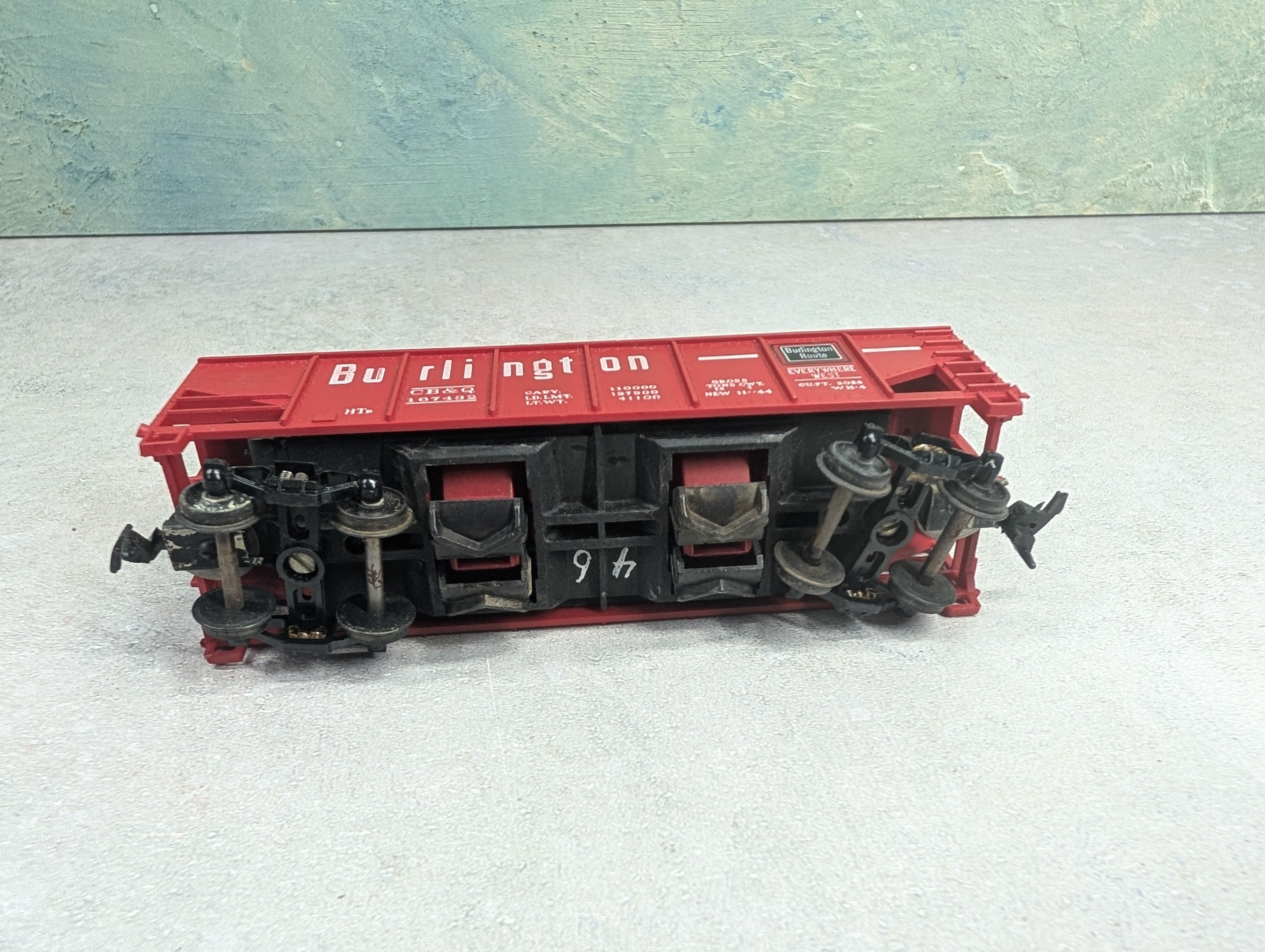 USED Tyco HO Scale Operating Hopper w/ Coal Load Burlington CB&Q #167432