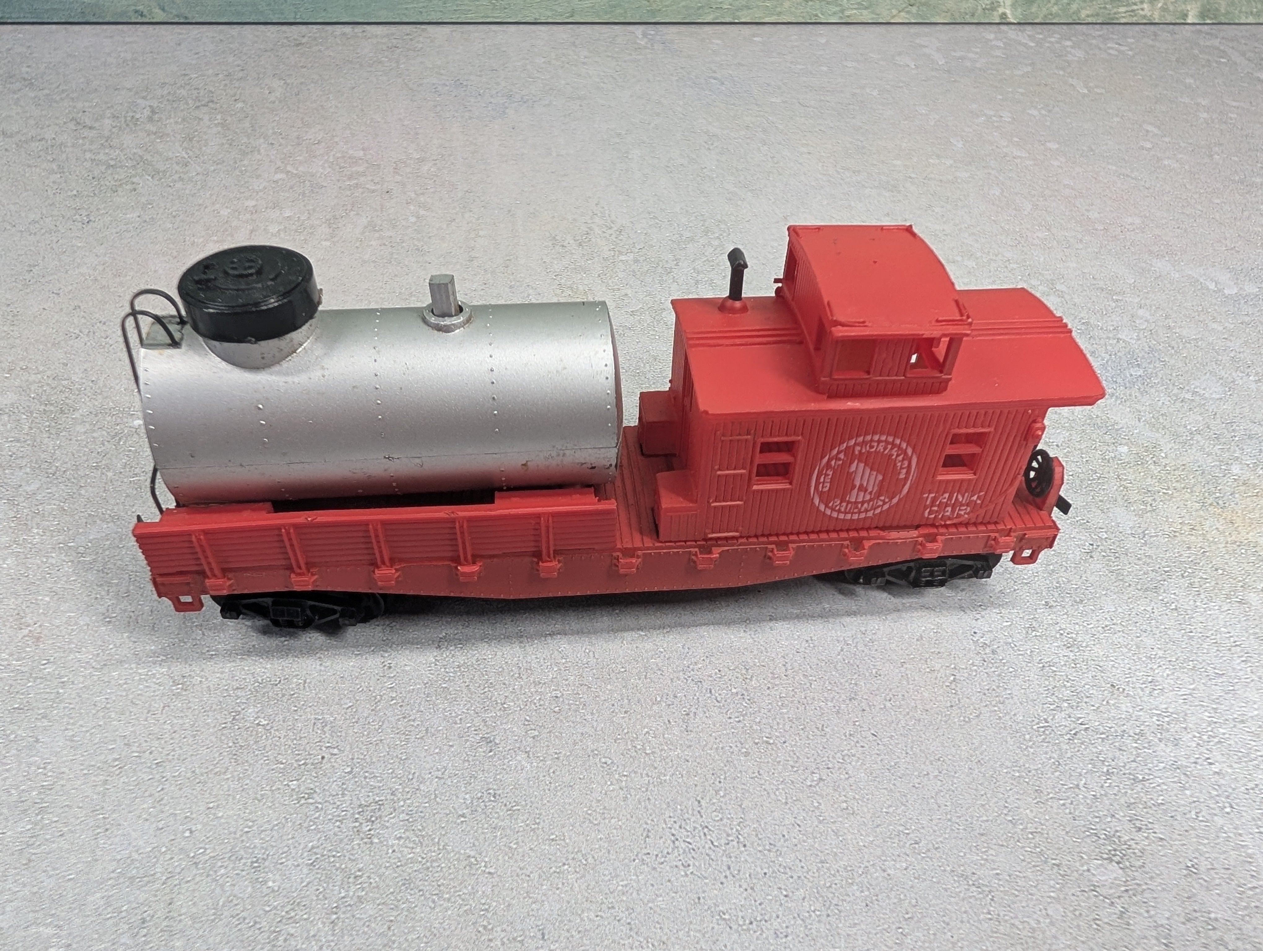 USED Life-Like HO Scale Track Cleaning Car Great Northern