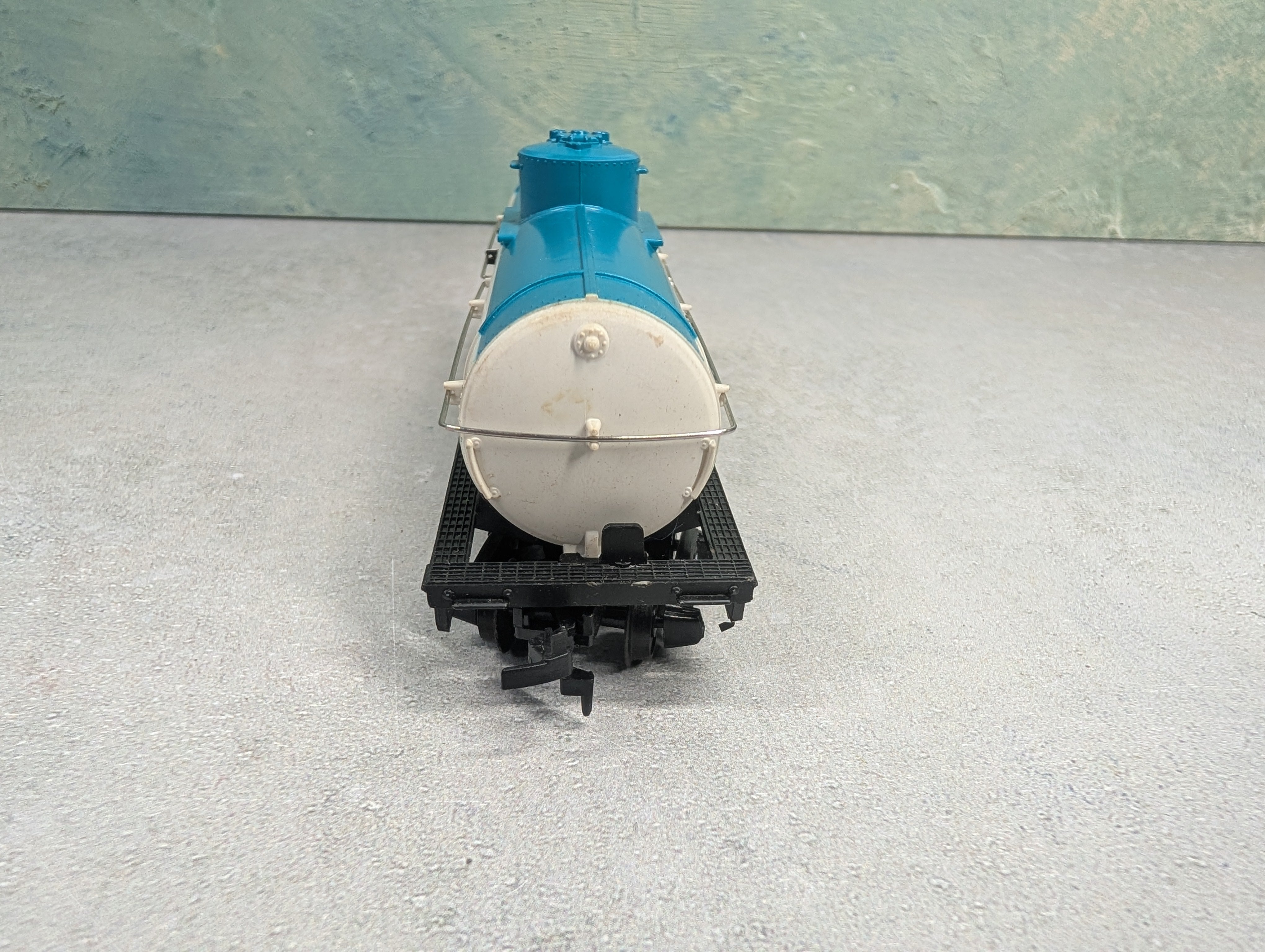 USED Tyco HO Scale Single Dome Tank Car Wesson GATX #9876