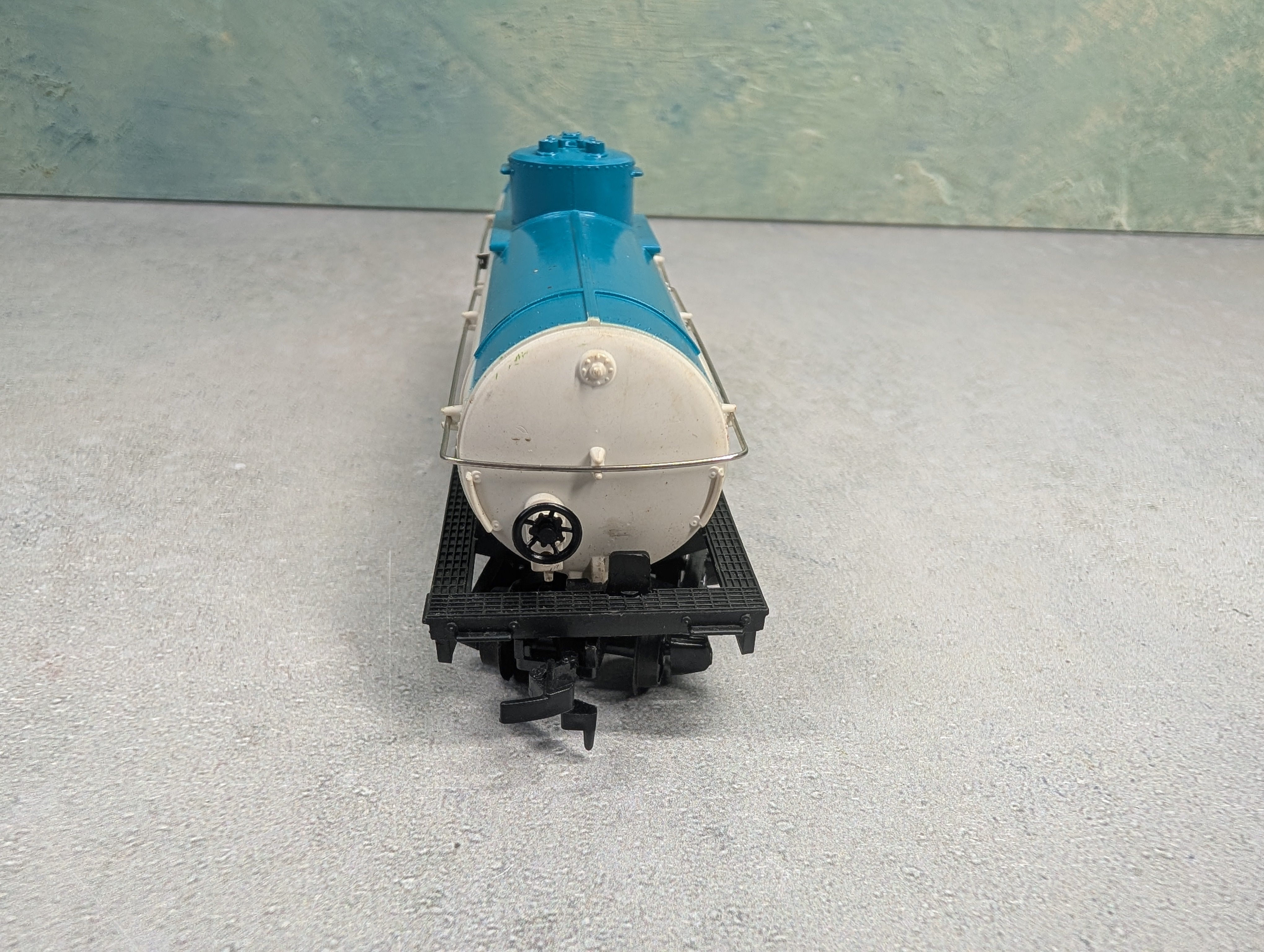 USED Tyco HO Scale Single Dome Tank Car Wesson GATX #9876