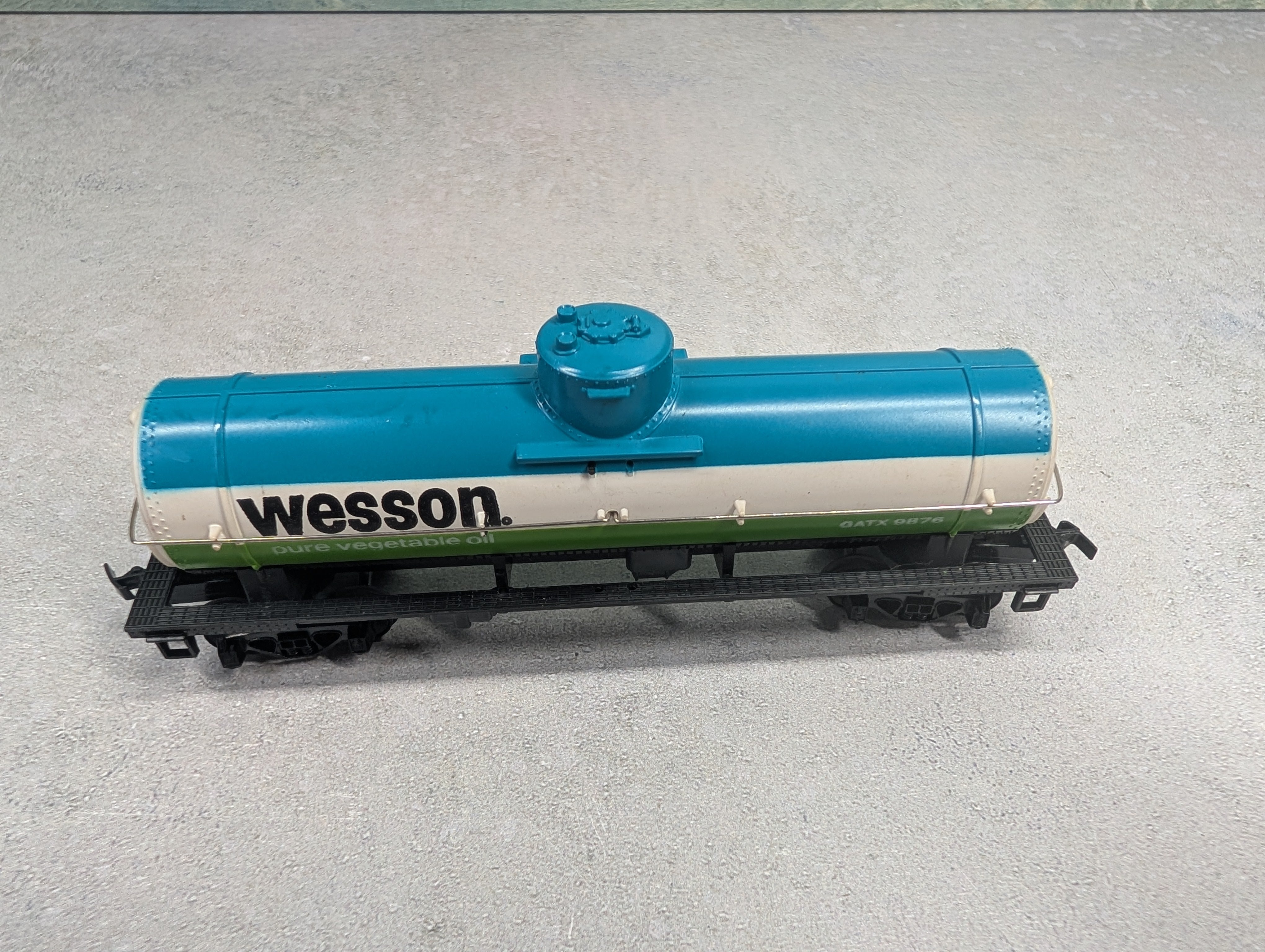 USED Tyco HO Scale Single Dome Tank Car Wesson GATX #9876