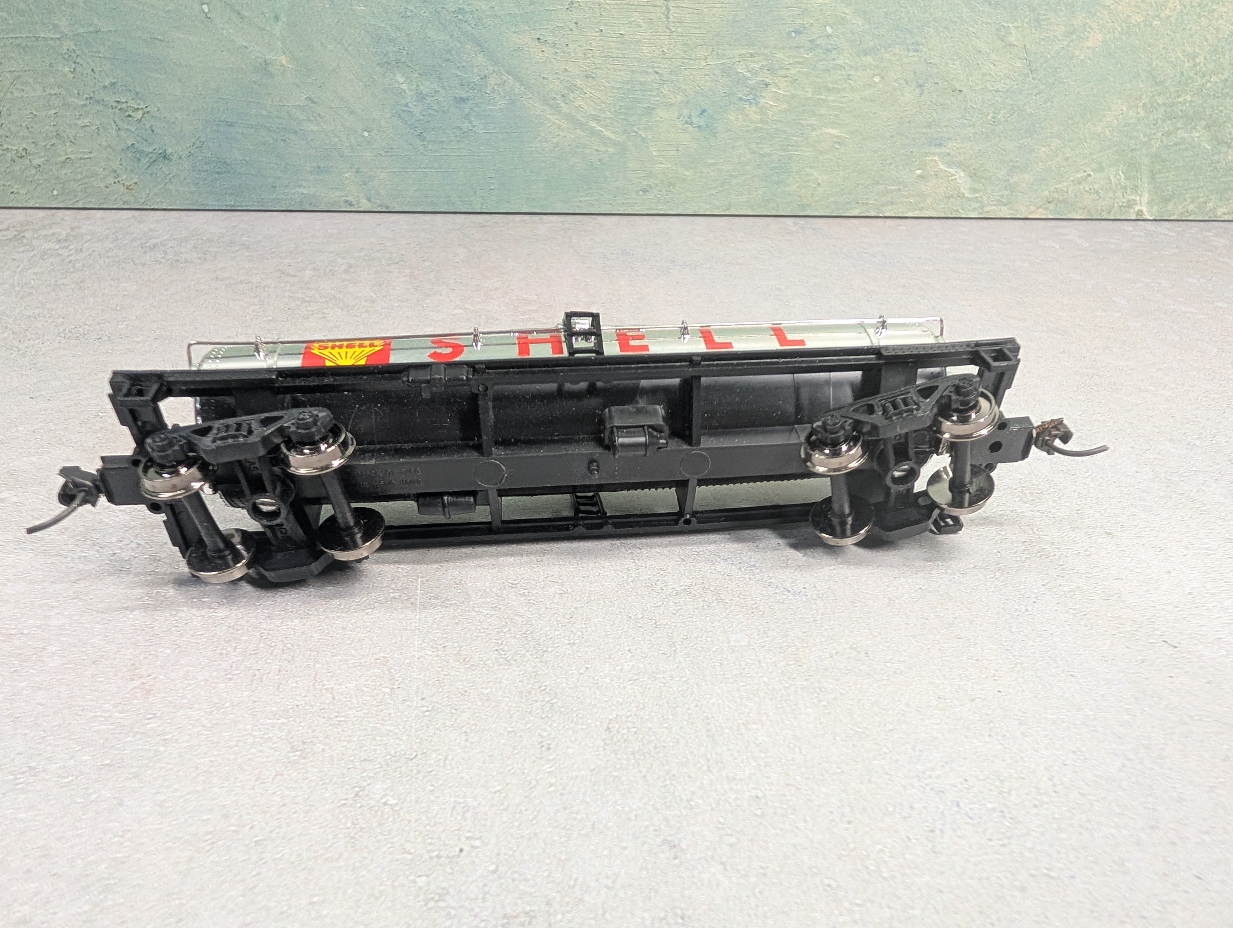 USED Tyco HO Scale Single Dome Tank Car Shell