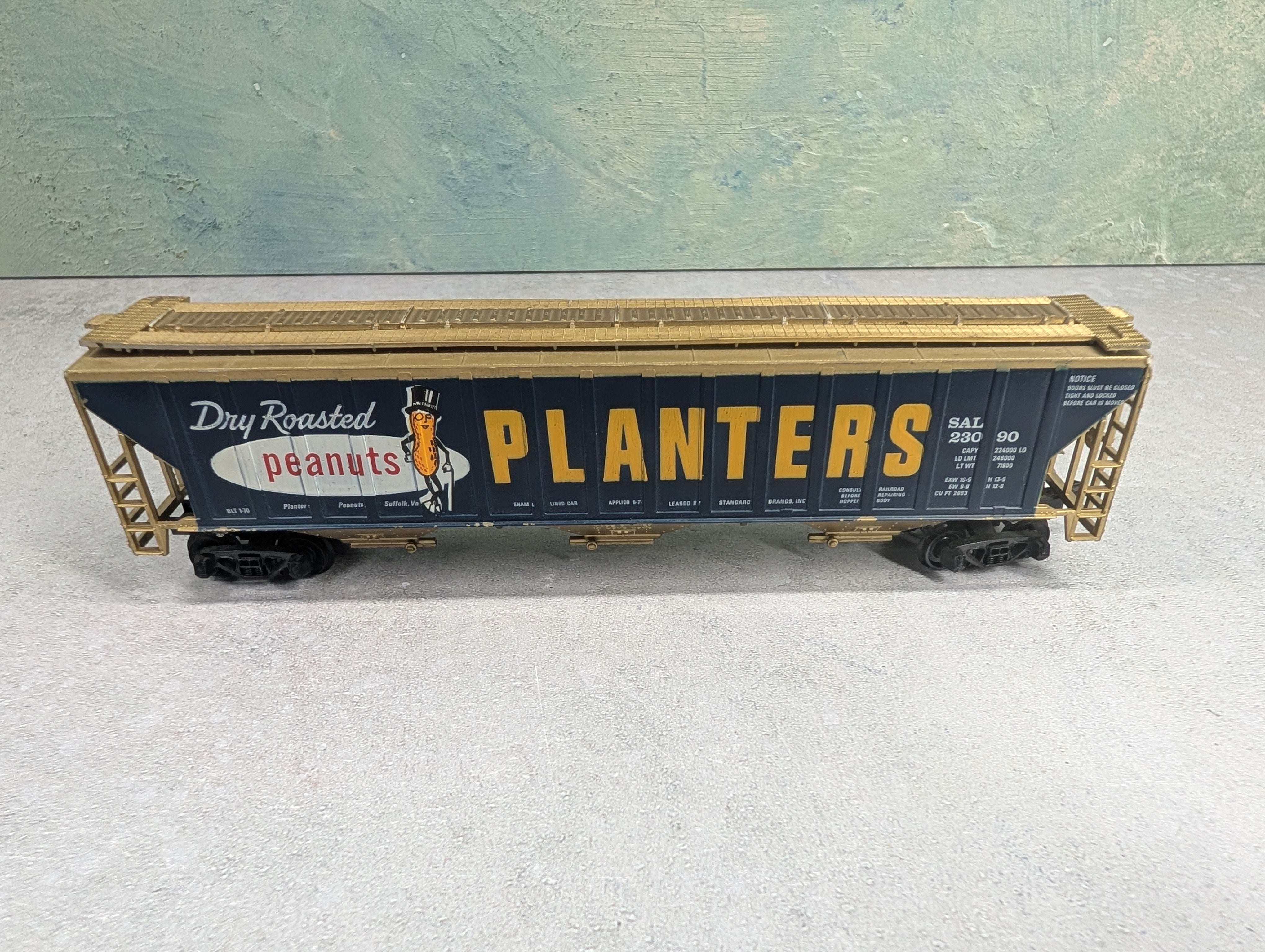 USED Tyco HO Scale Covered Hopper Planters Peanuts SAL #23090