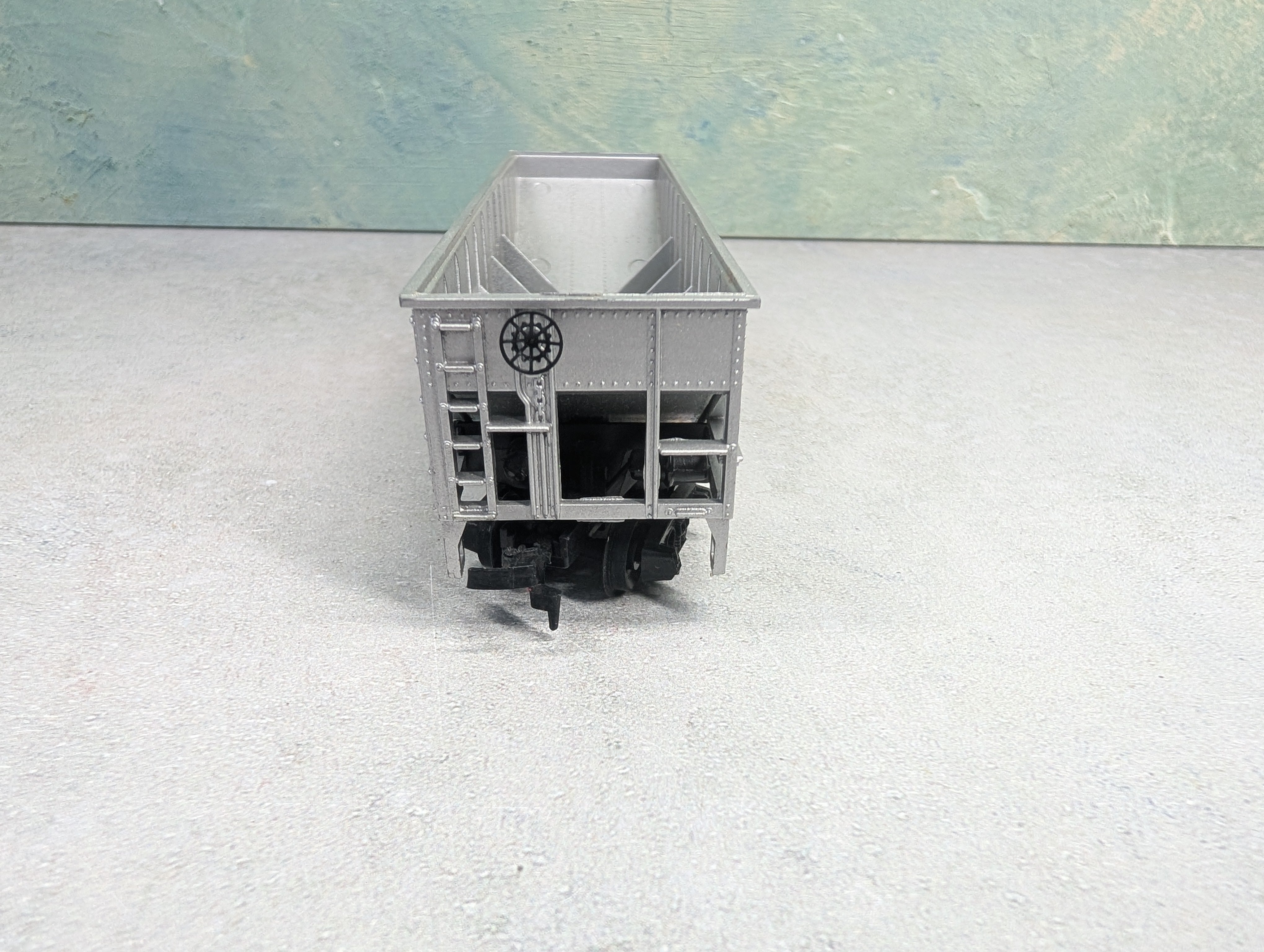 USED Tyco HO Scale Open Hopper Virginian VGN #2610