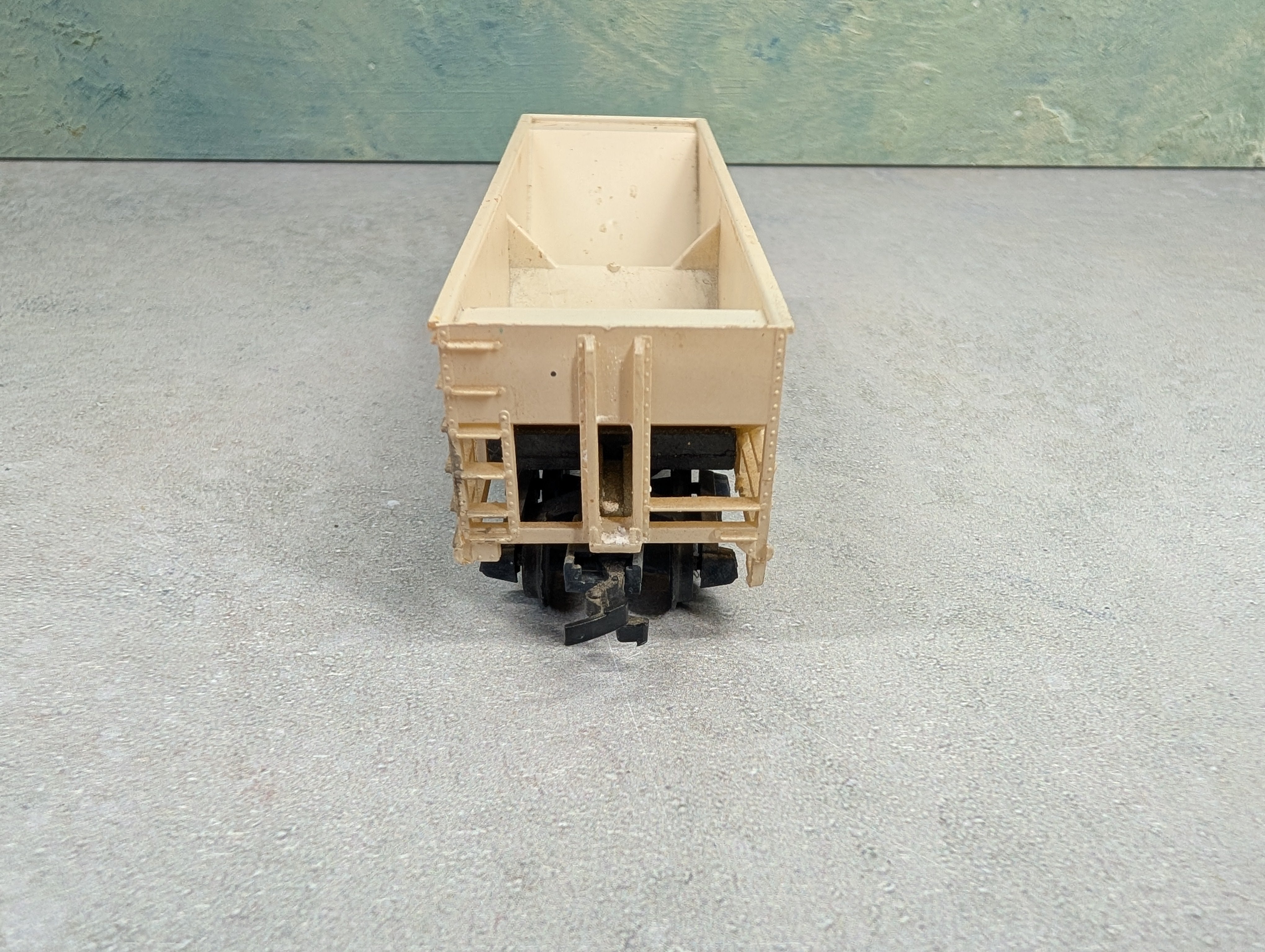 USED Tyco HO Scale Operating Hopper Holly Sugar GACX #42764