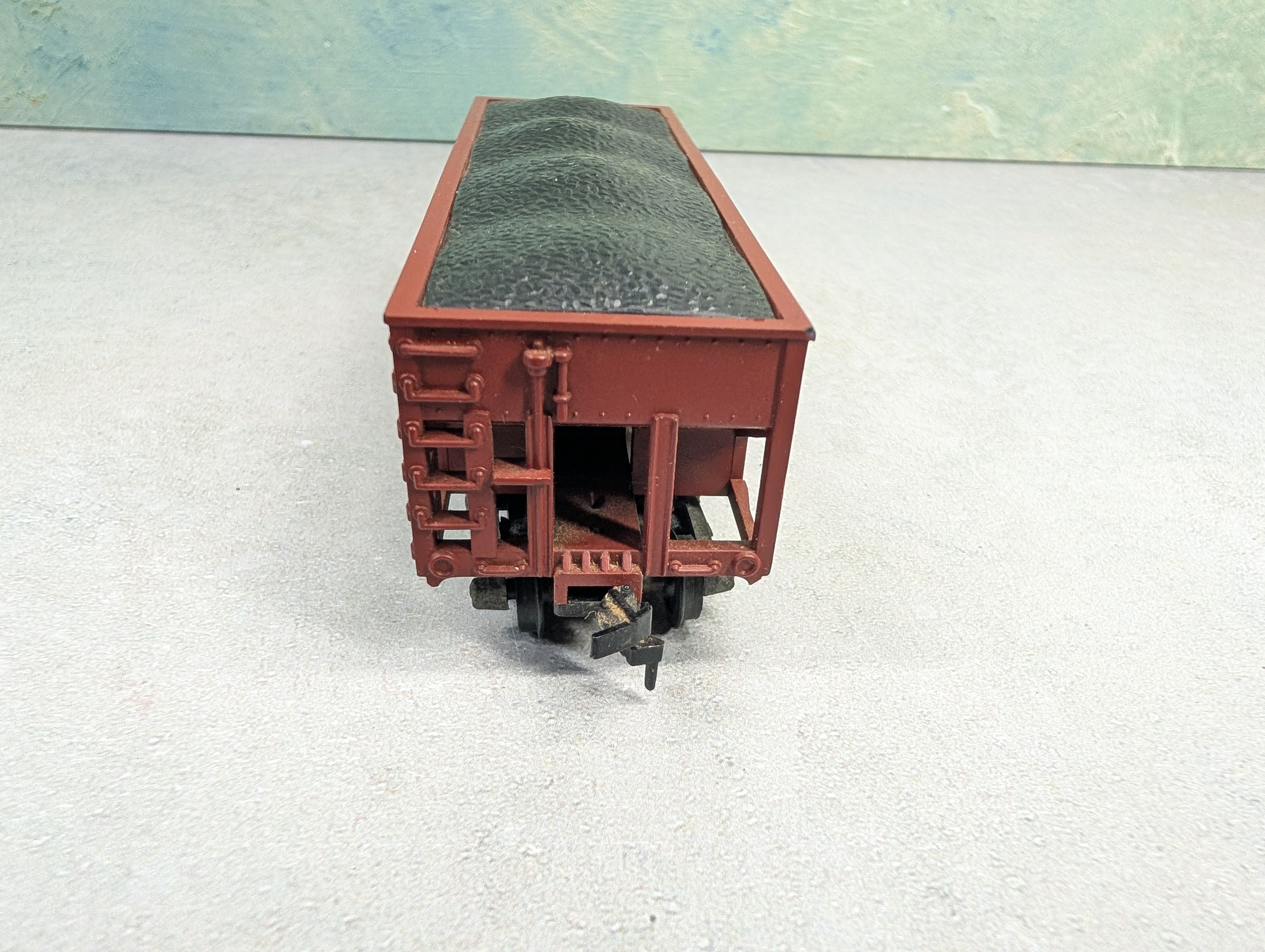 USED Gilbert HO Scale 2 Bay Hopper w/ Coal Load CB&Q #501