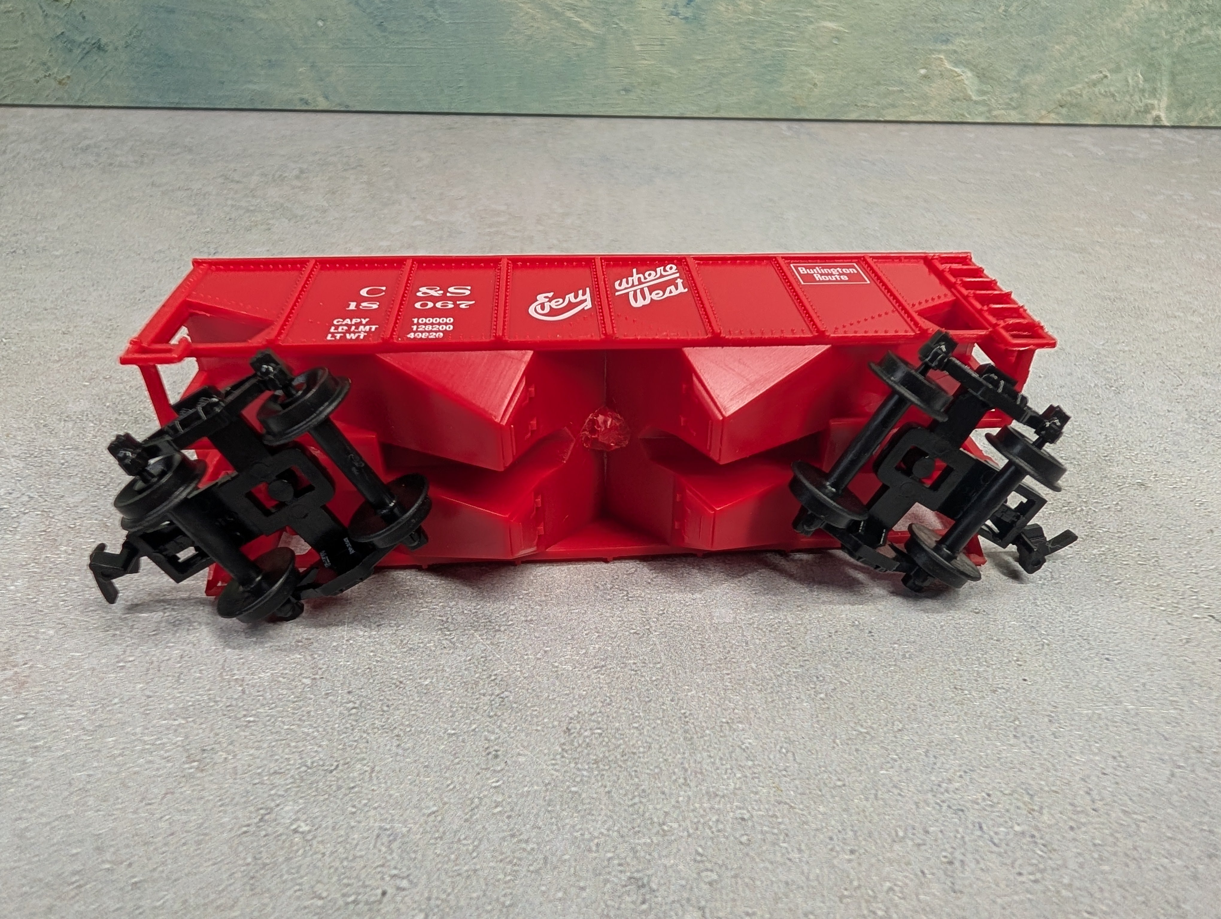 USED HO Scale 2 Bay Open Hopper C&S #18067