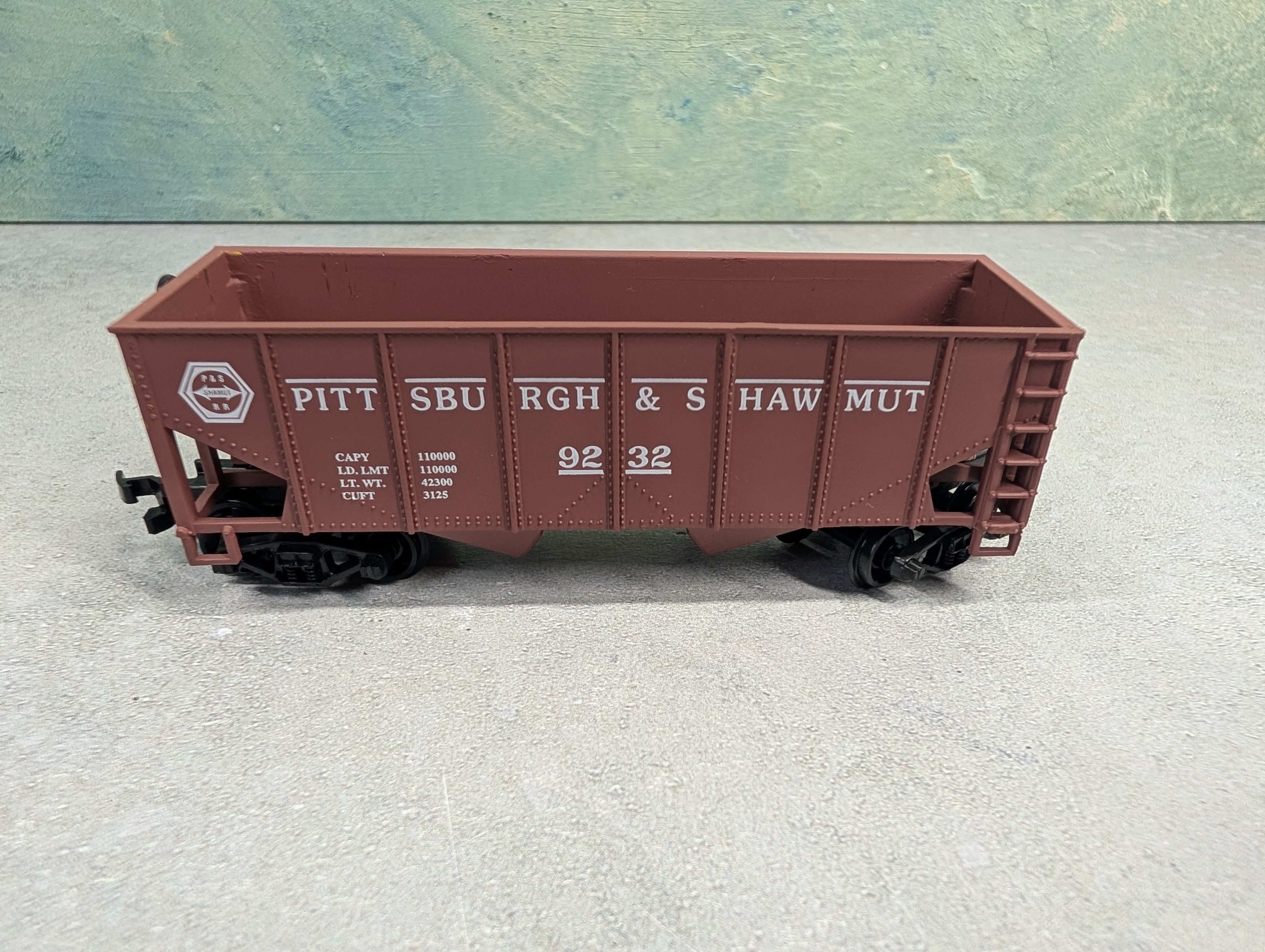 USED HO Scale 2 Bay Open Hopper Pittsburg and Shawmut #9232