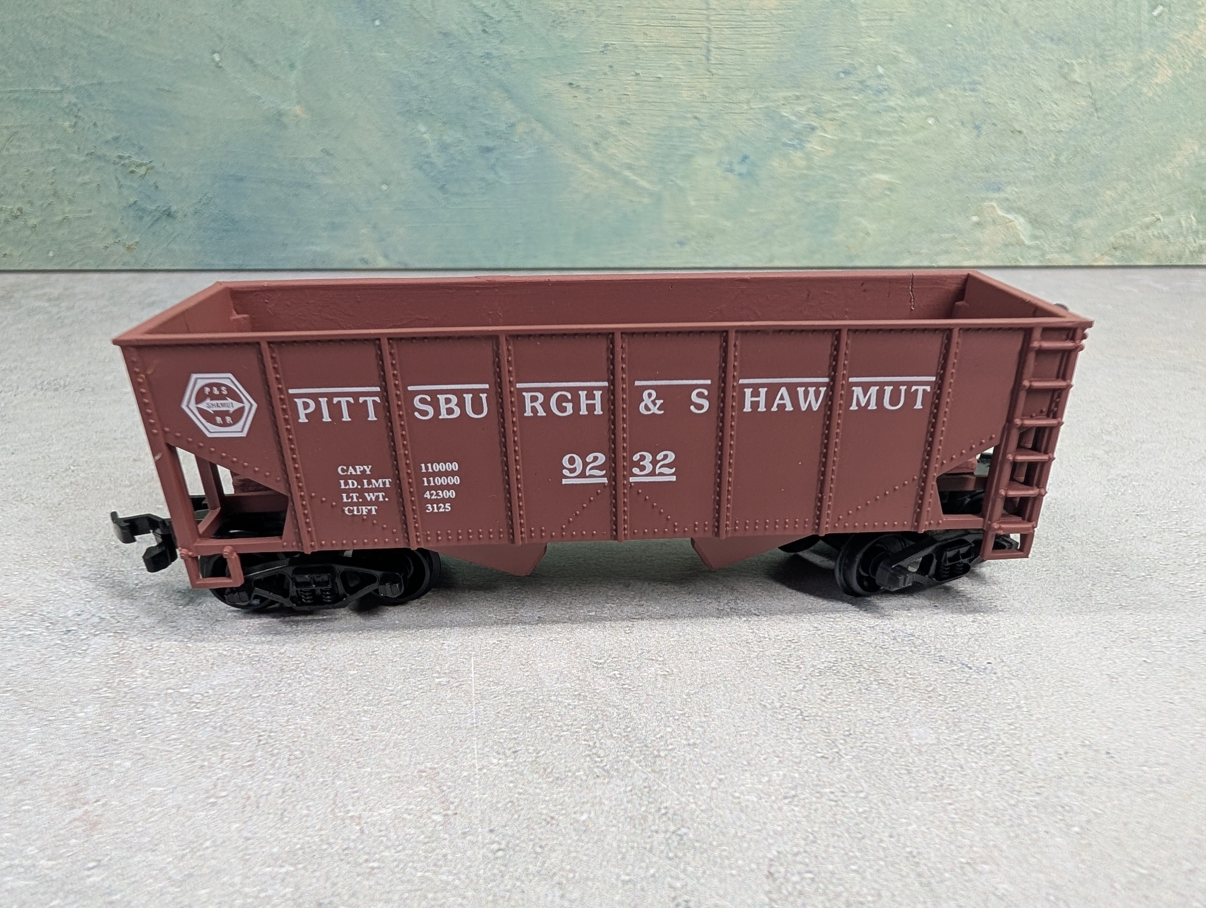 USED HO Scale 2 Bay Open Hopper Pittsburg and Shawmut #9232
