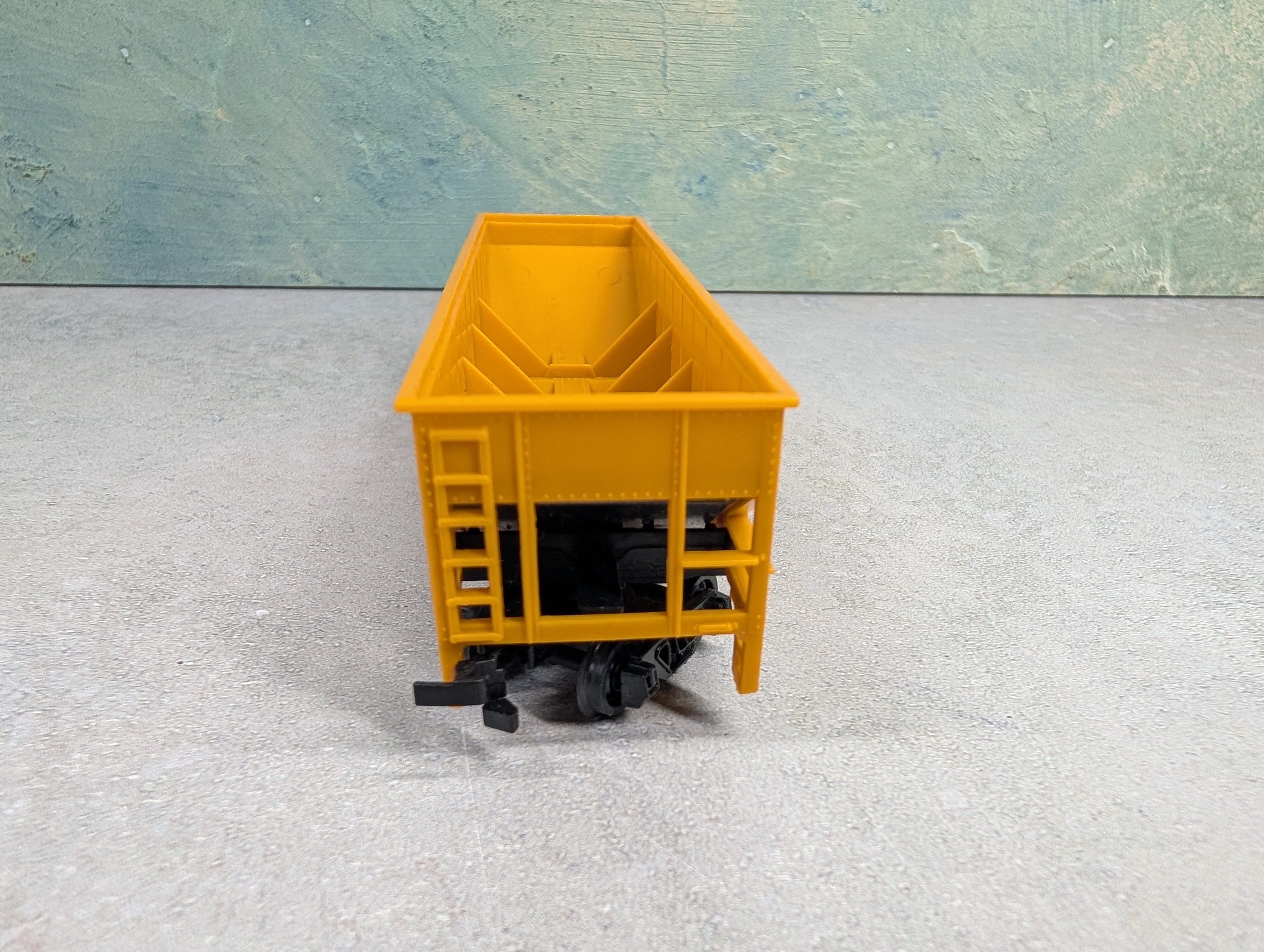 USED Bachmann HO Scale Quad Hopper Union Pacific UP #518125