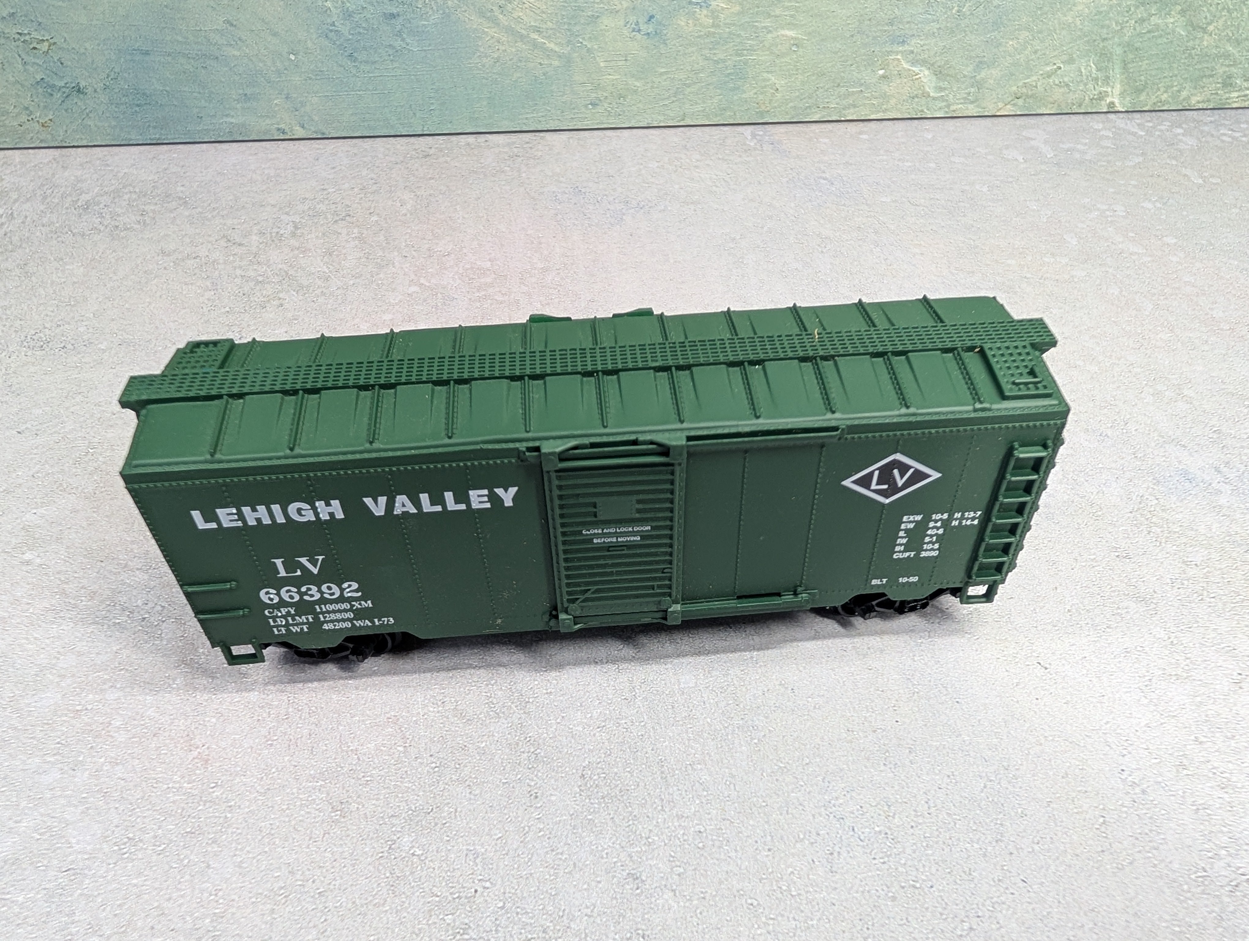 USED Life-Like HO Scale 40' Box Car Lehigh Valley LV #66392