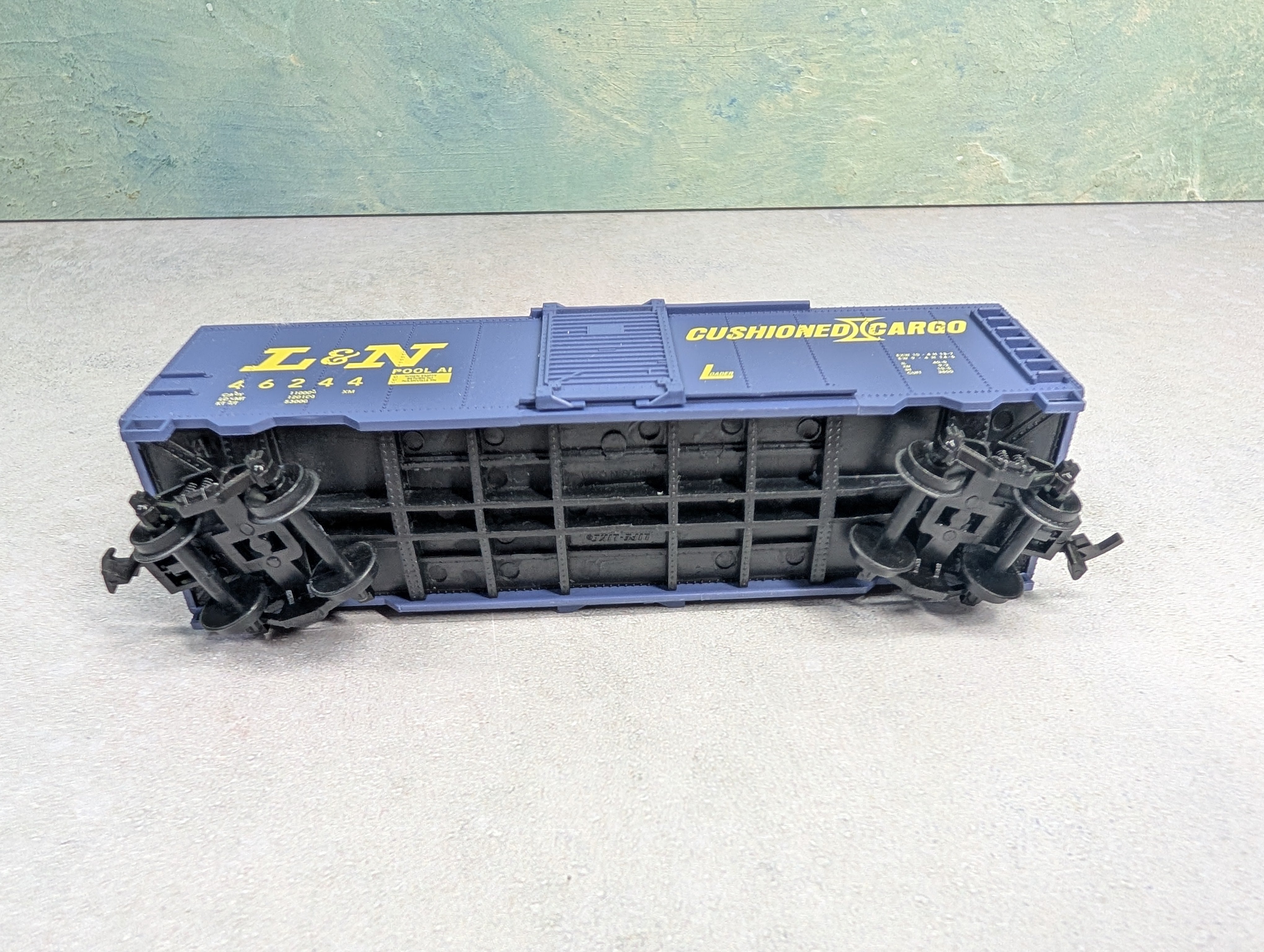 USED Life-Like HO Scale 40' Box Car Louisville & Nashville L&N #46244