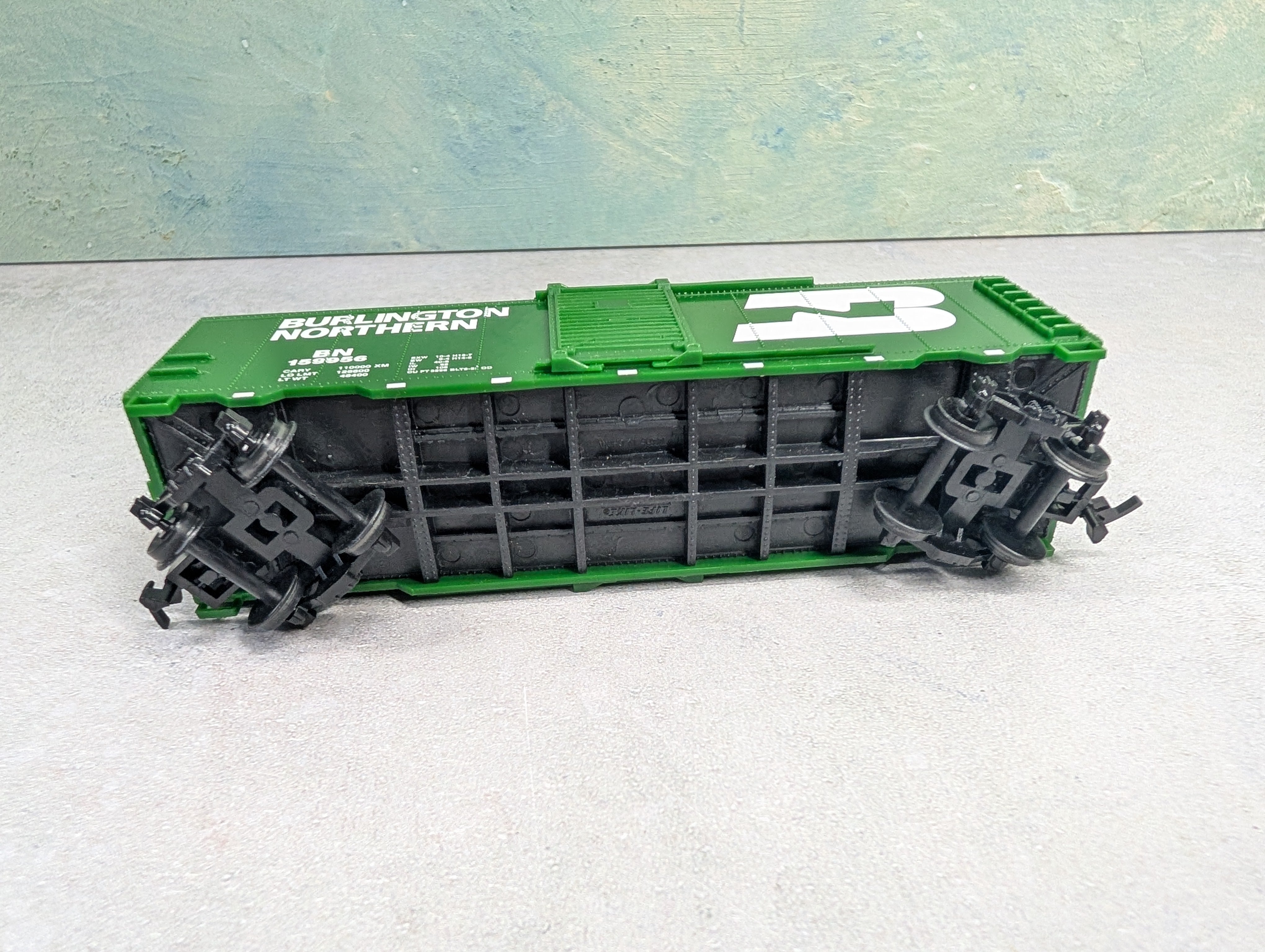 USED Life-Like HO Scale 40' Box Car Burlington Northern BN #159956