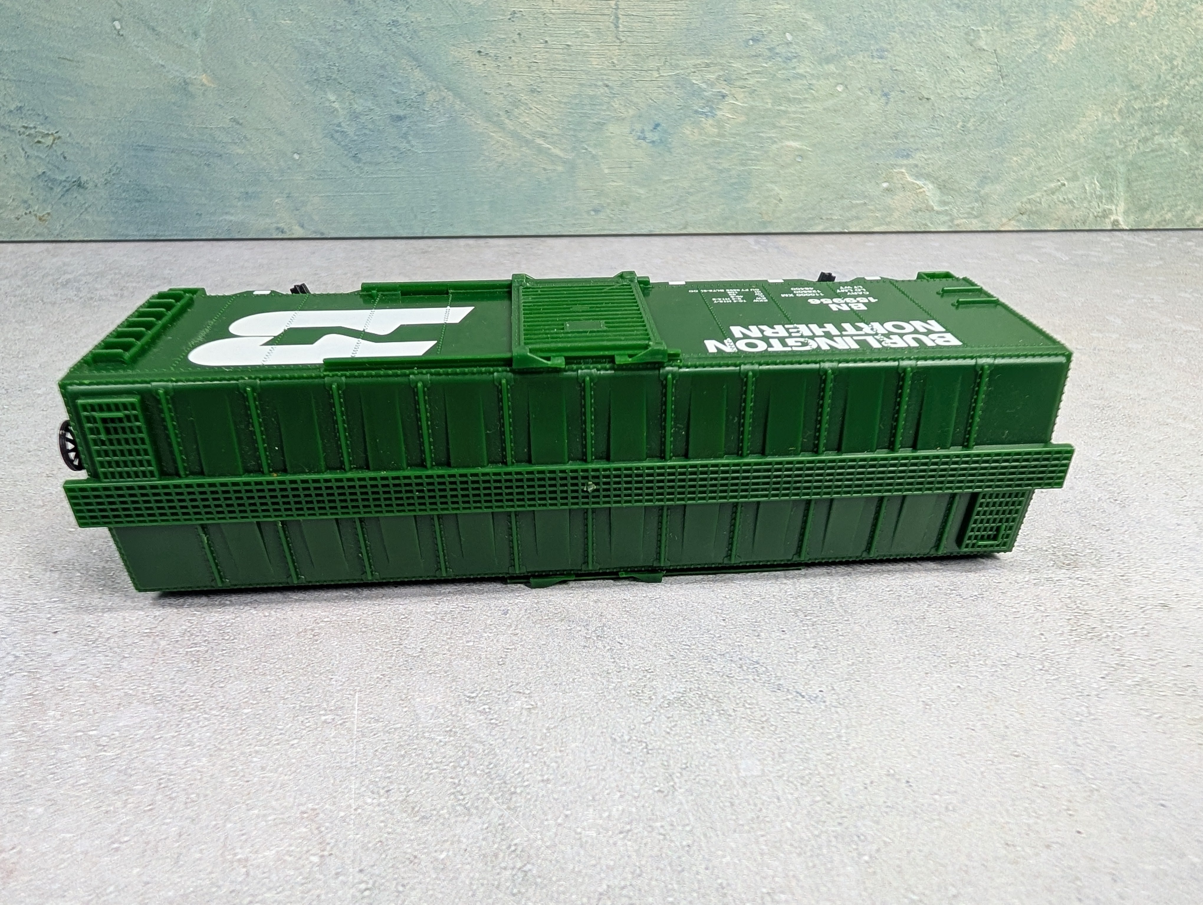 USED Life-Like HO Scale 40' Box Car Burlington Northern BN #159956