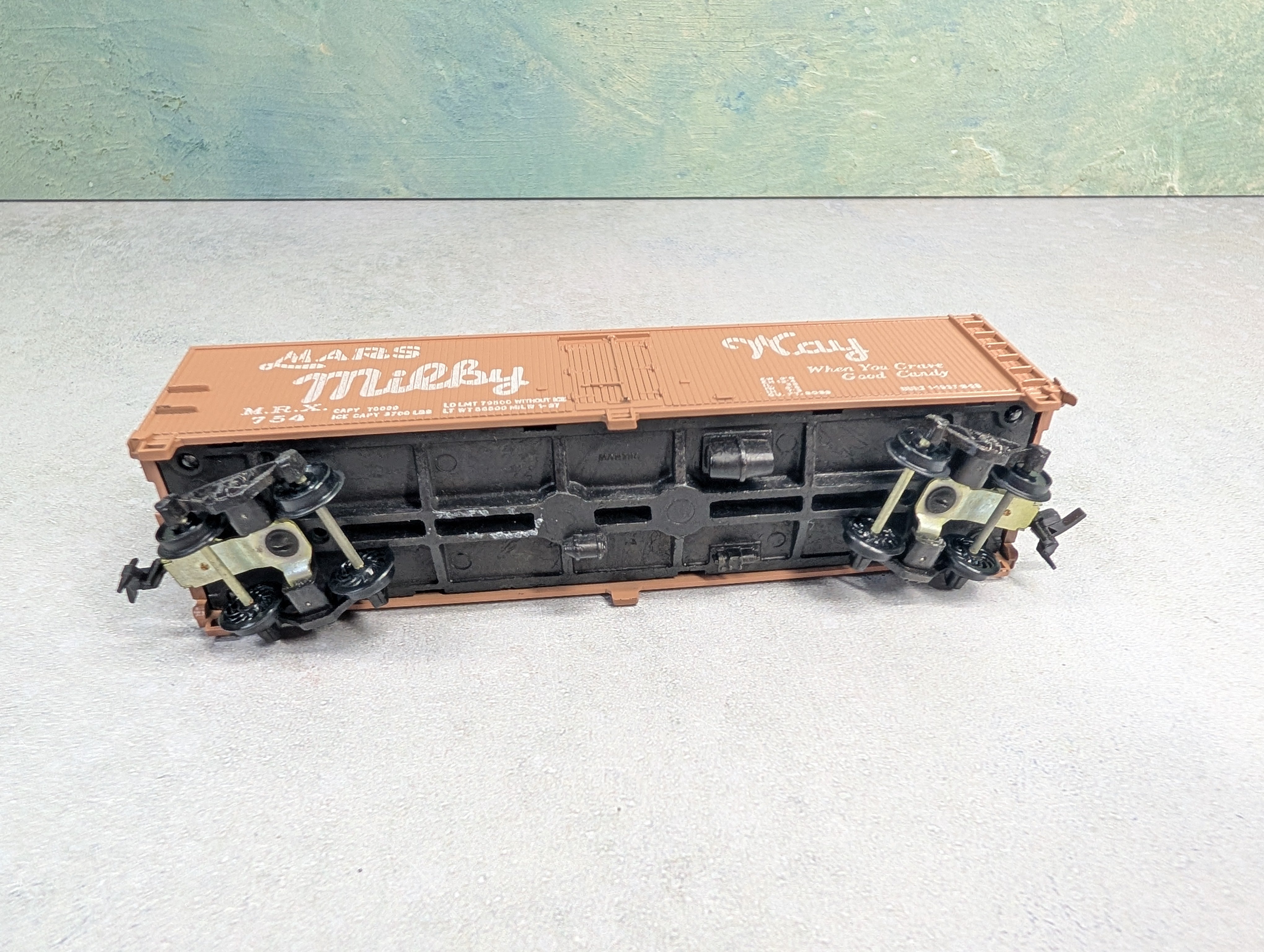 USED Mantua HO Scale 40' Wooden Reefer Box Car Mars Milky Way MRX #754