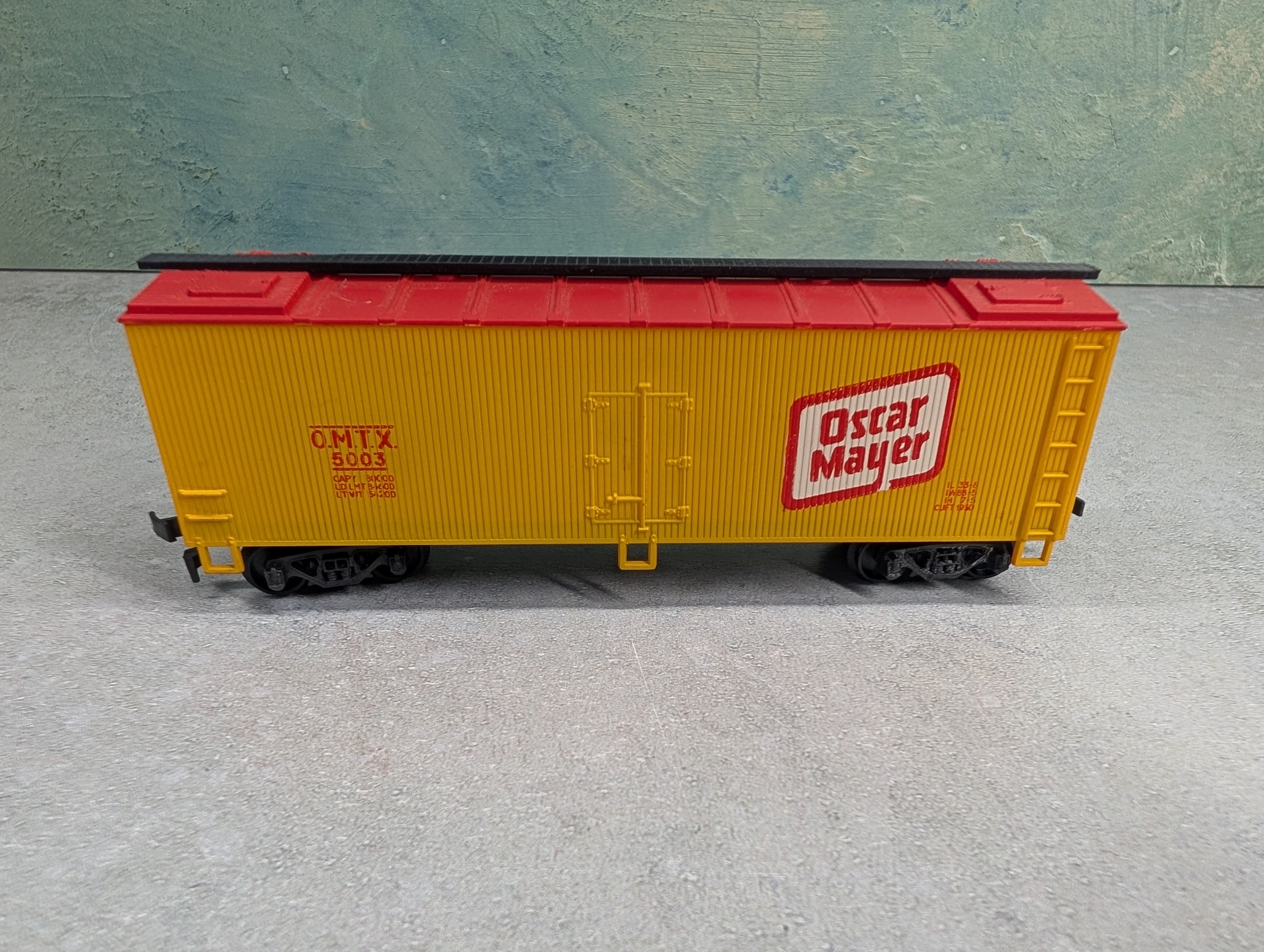 USED AHM HO Scale 40' Reefer Box Car Oscar Mayer OMTX #5003