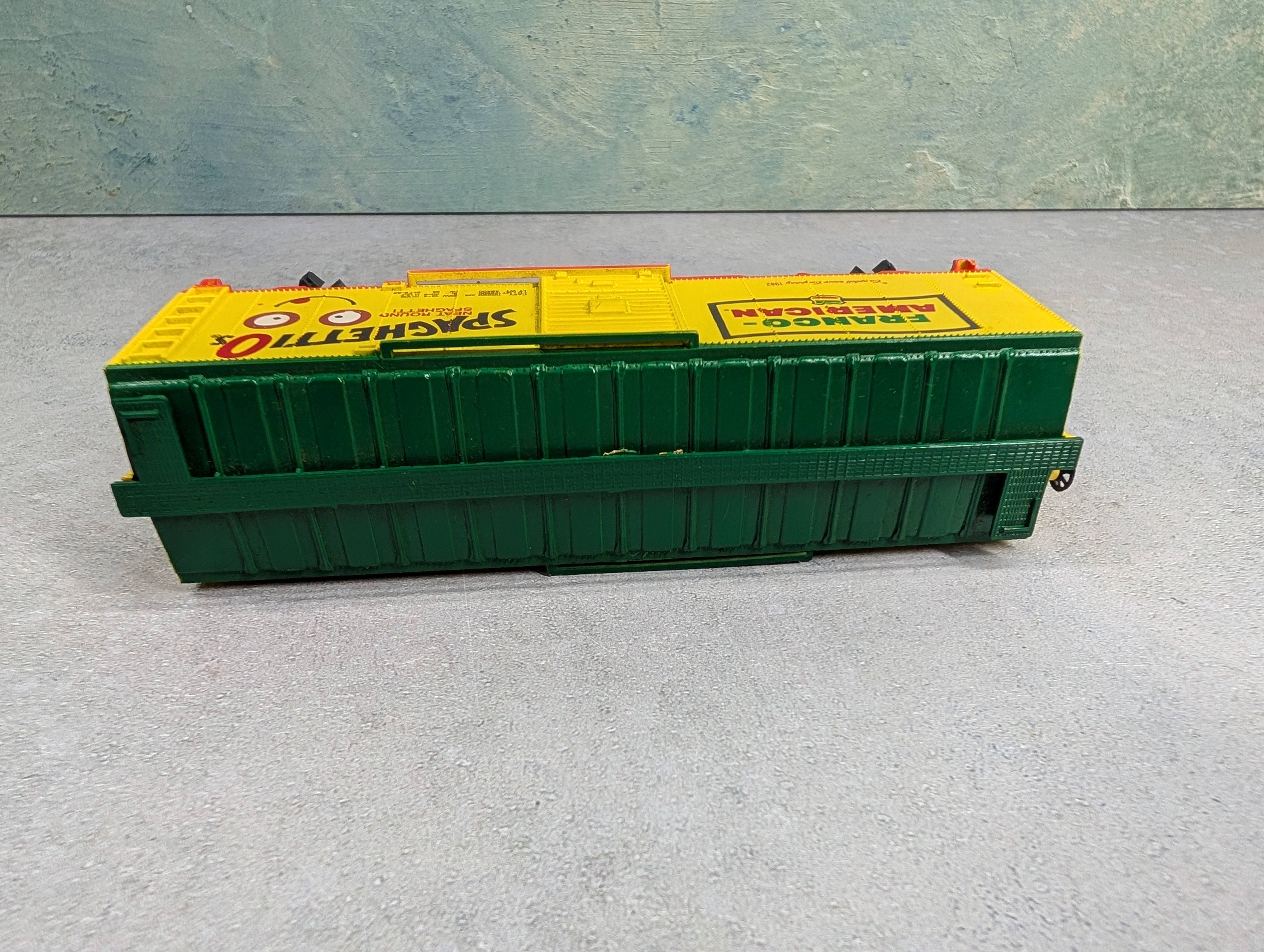 USED Life-Like HO Scale 40' Box Car Spaghettios