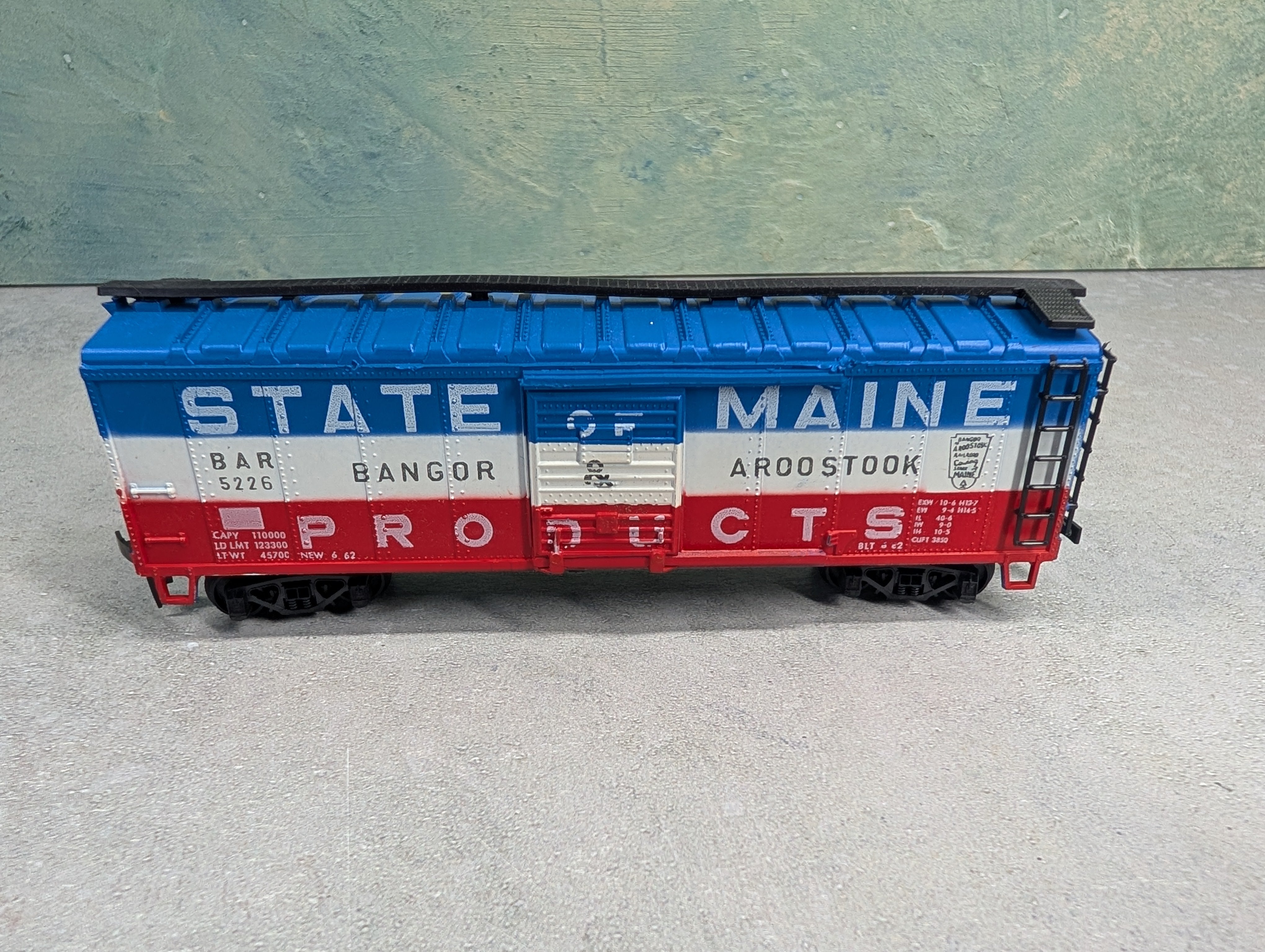 USED ROCO HO Scale 40' Box Car State of Maine BAR #5226