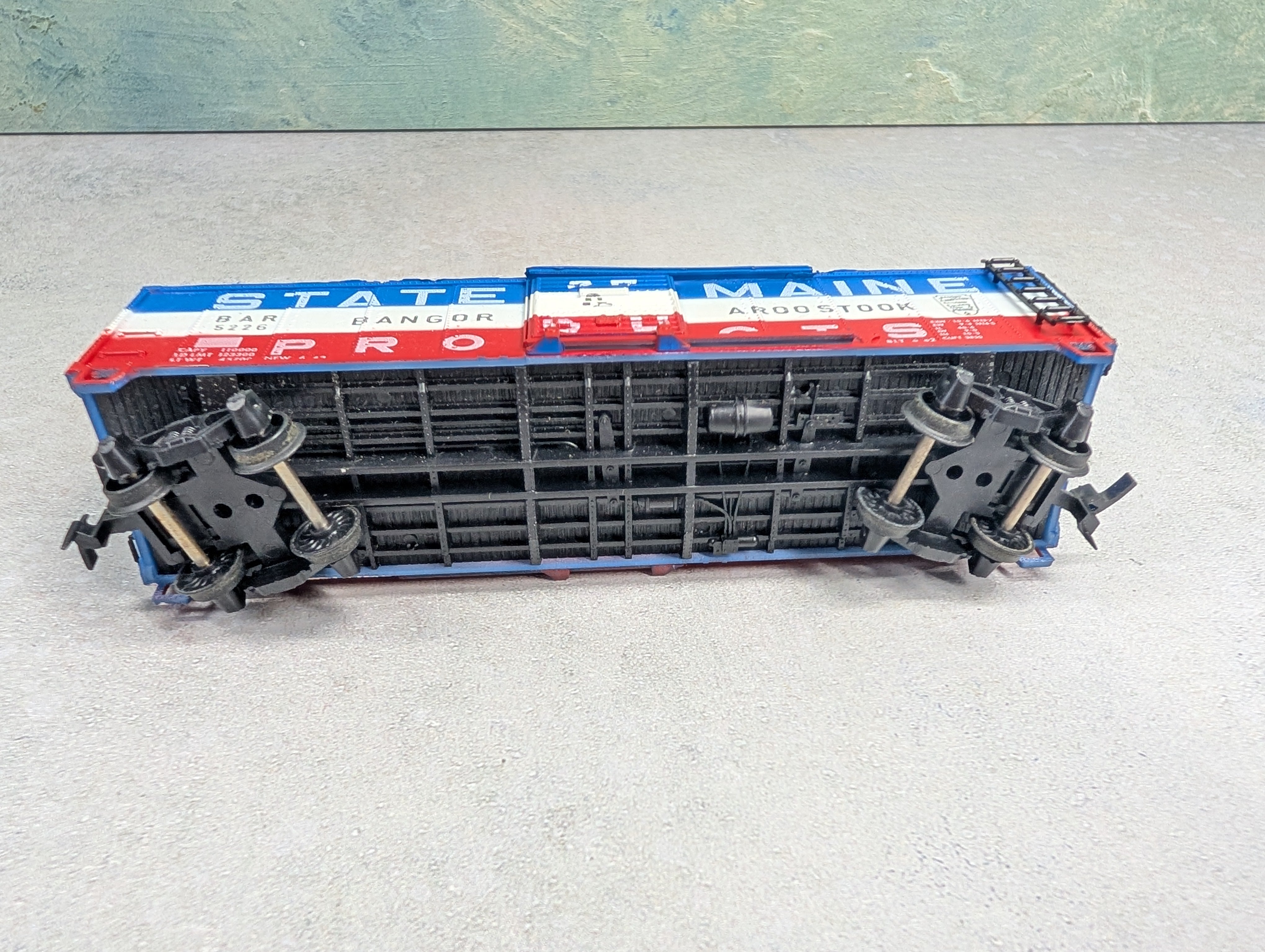 USED ROCO HO Scale 40' Box Car State of Maine BAR #5226