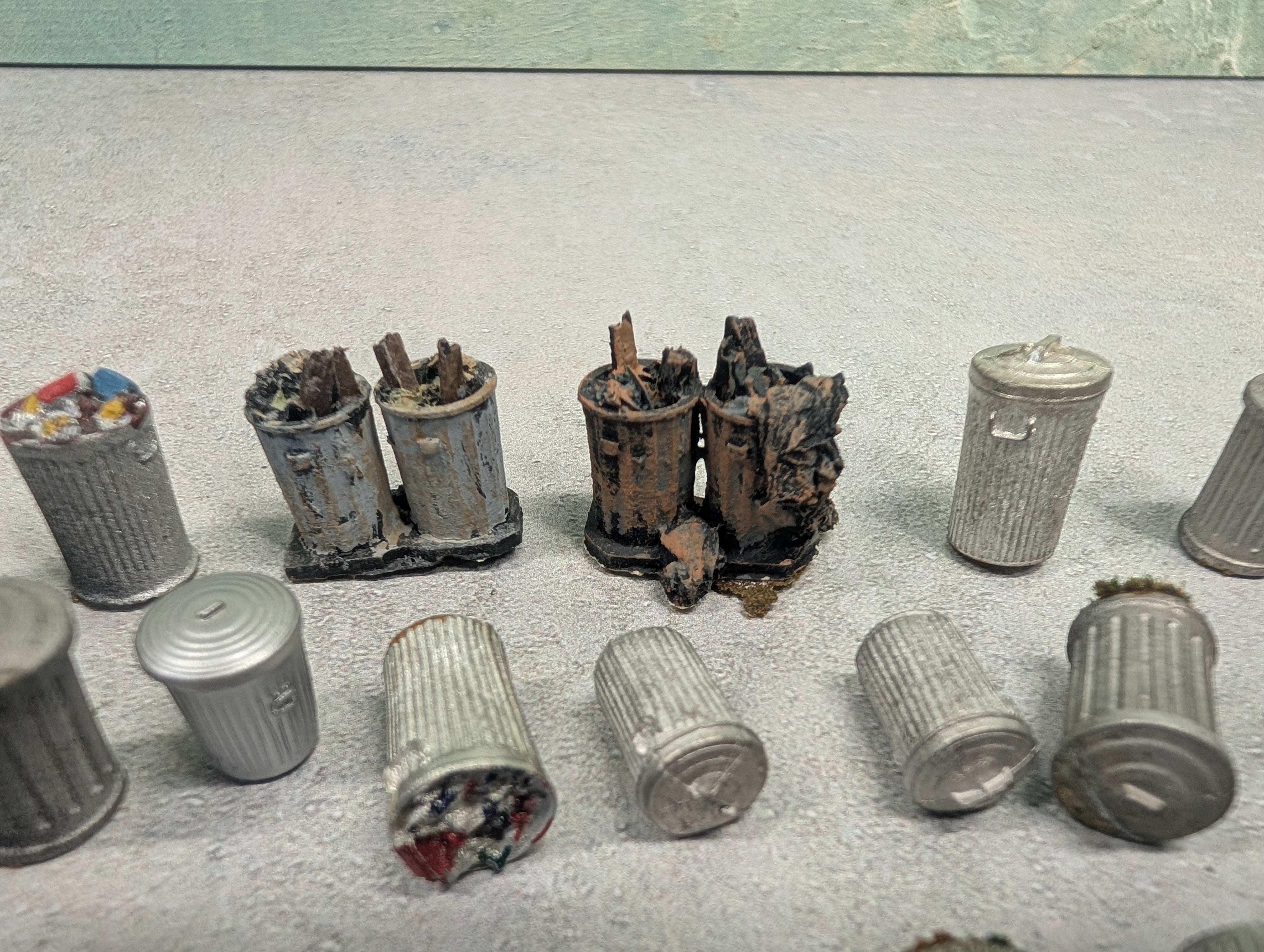 USED O Lot of Metal Trash Cans (27 pcs)