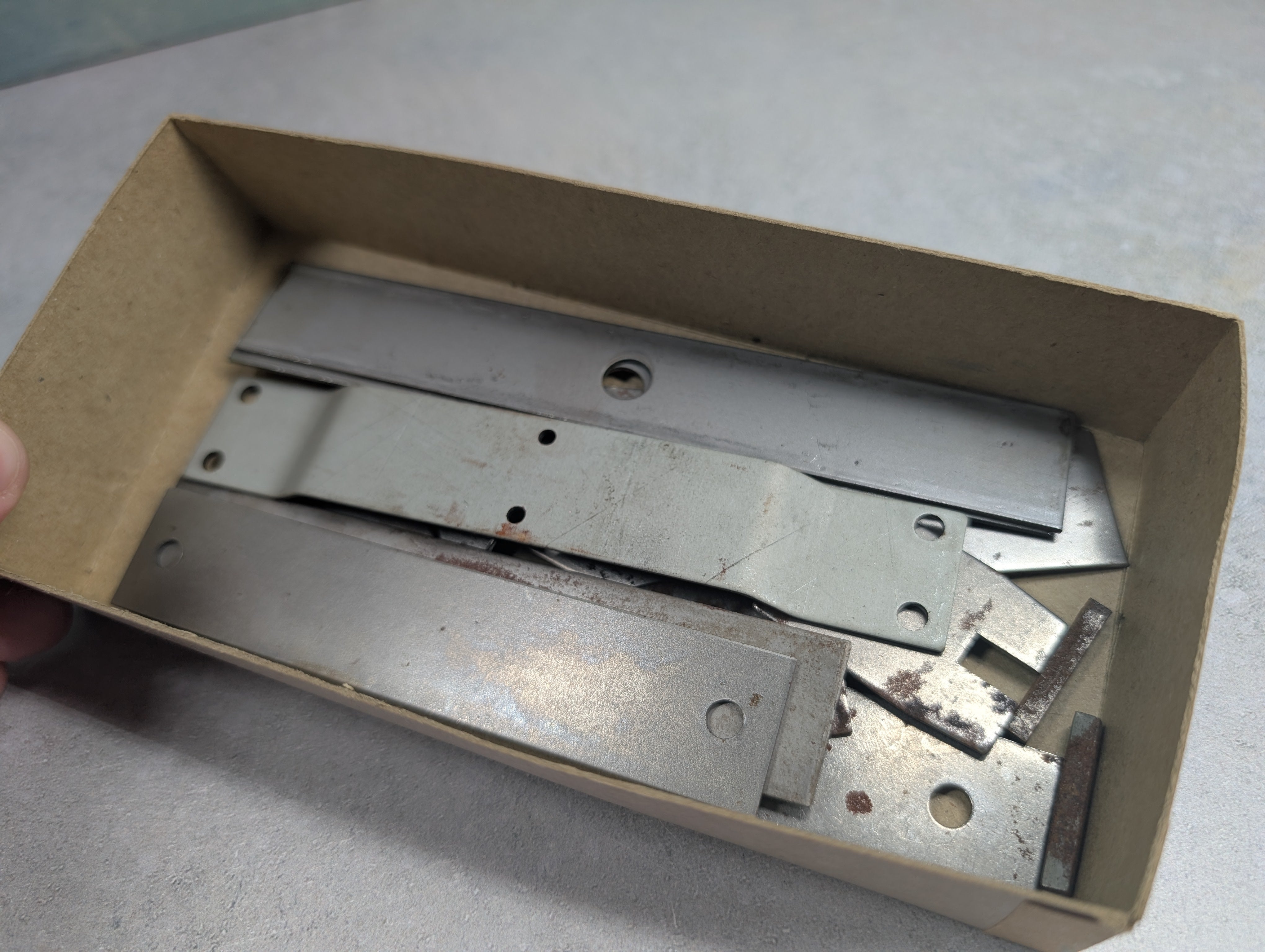 USED HO Scale Lot of Freight Car Weights