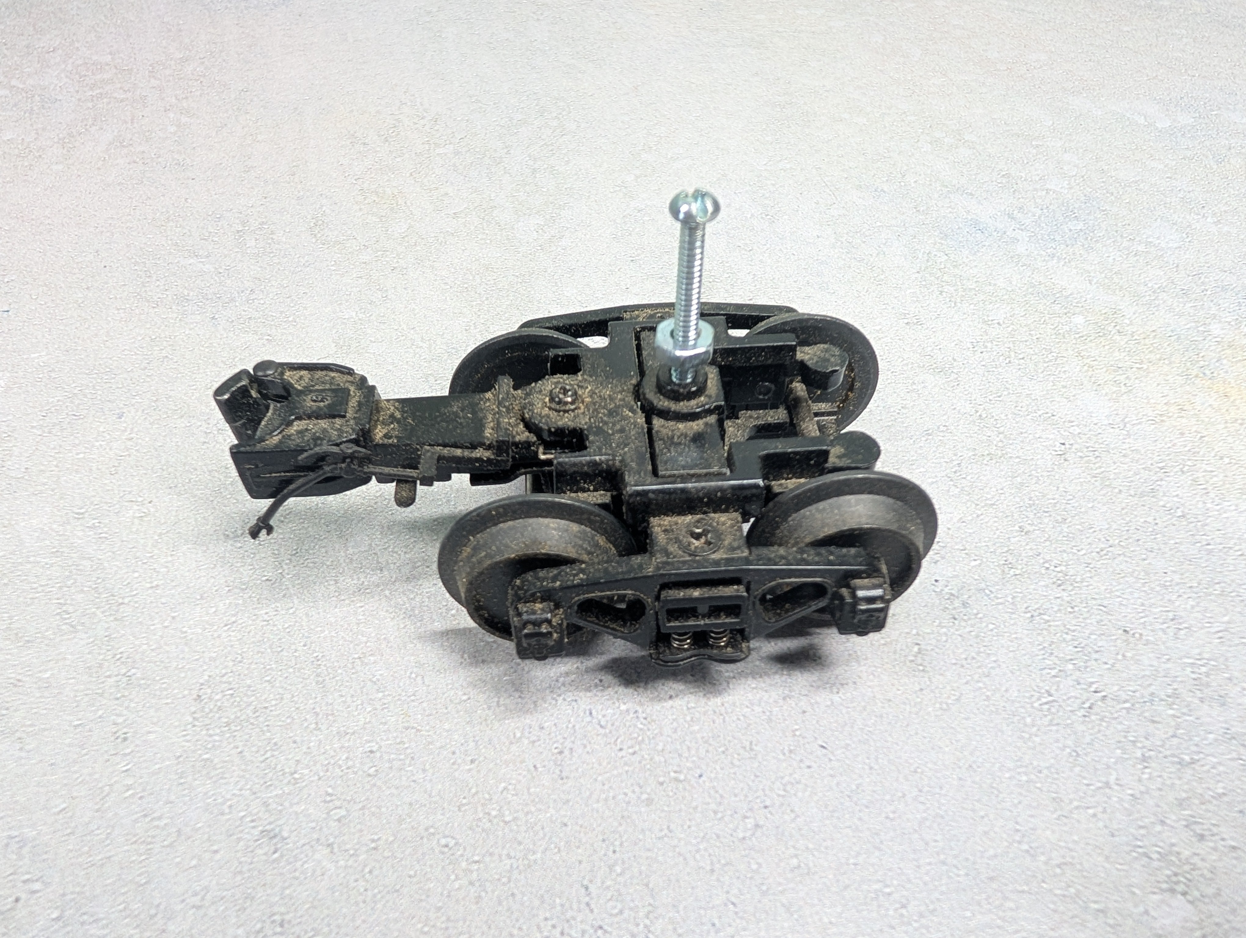 USED O Lot of Trucks & Axels (8 pcs)