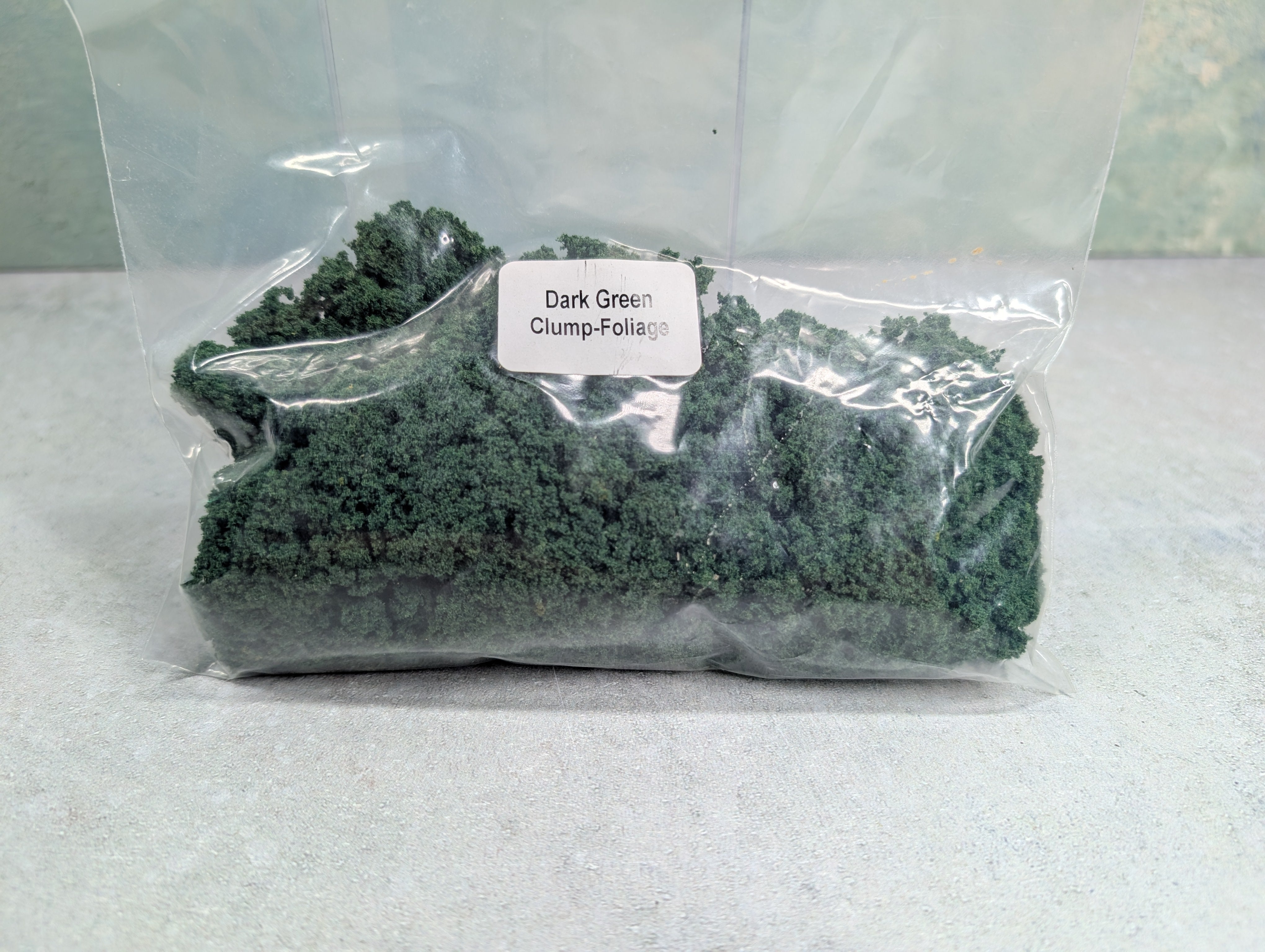 USED Woodland Scenics Multi Scale Dark Green Clump Foilage