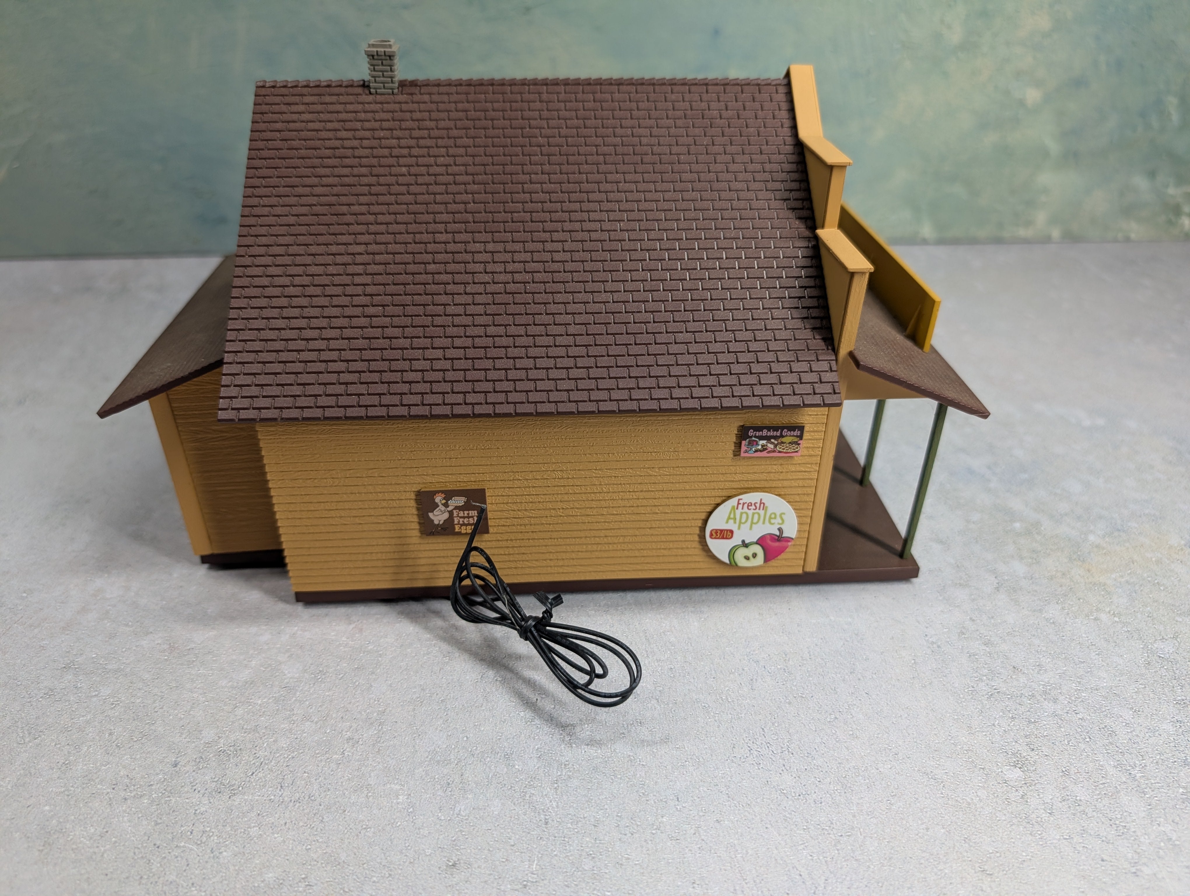 USED MTH O Railtown General Store, Eggs, Milk, Bread