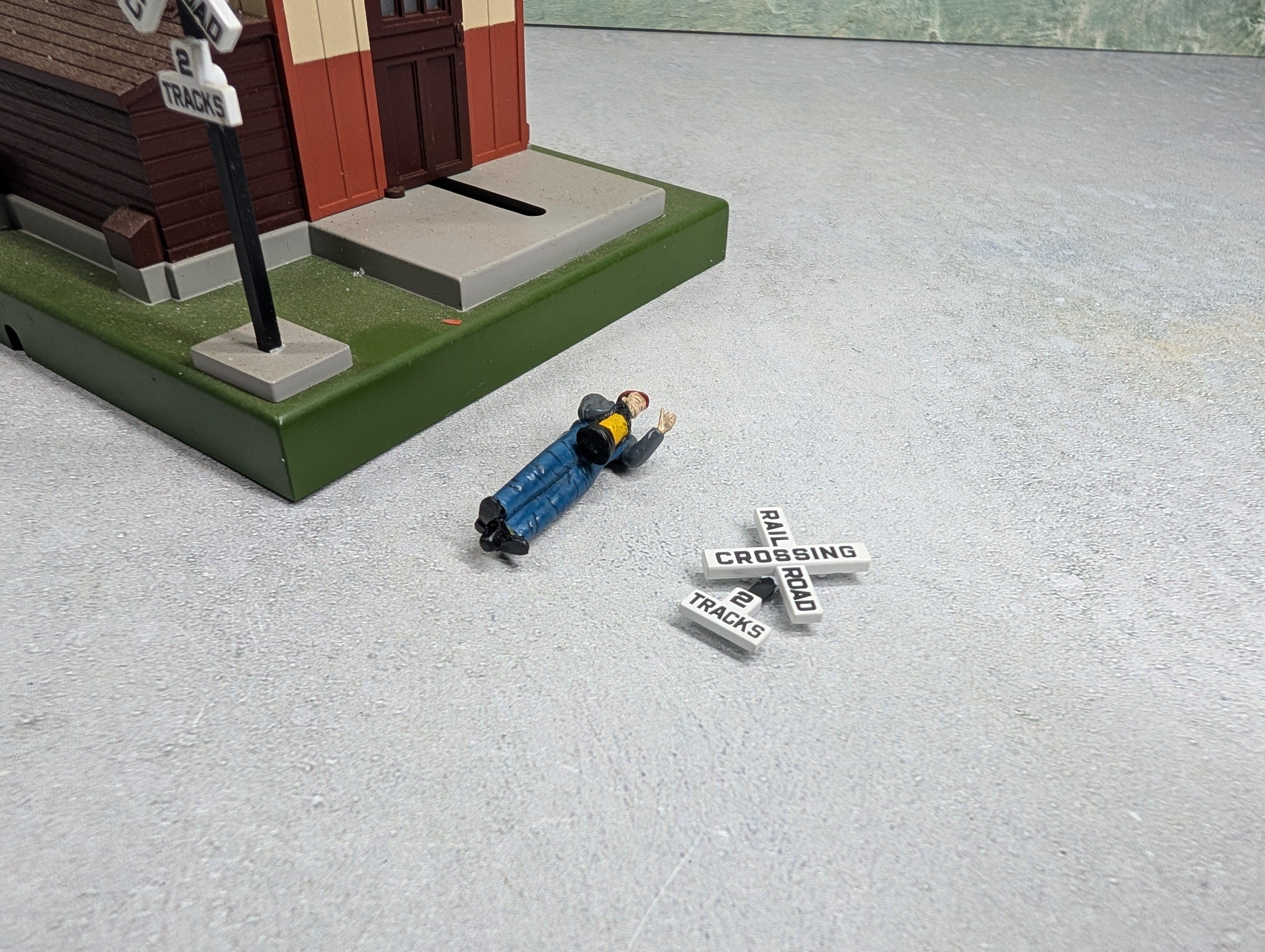 USED MTH O Operating Watchman's Shanty Building