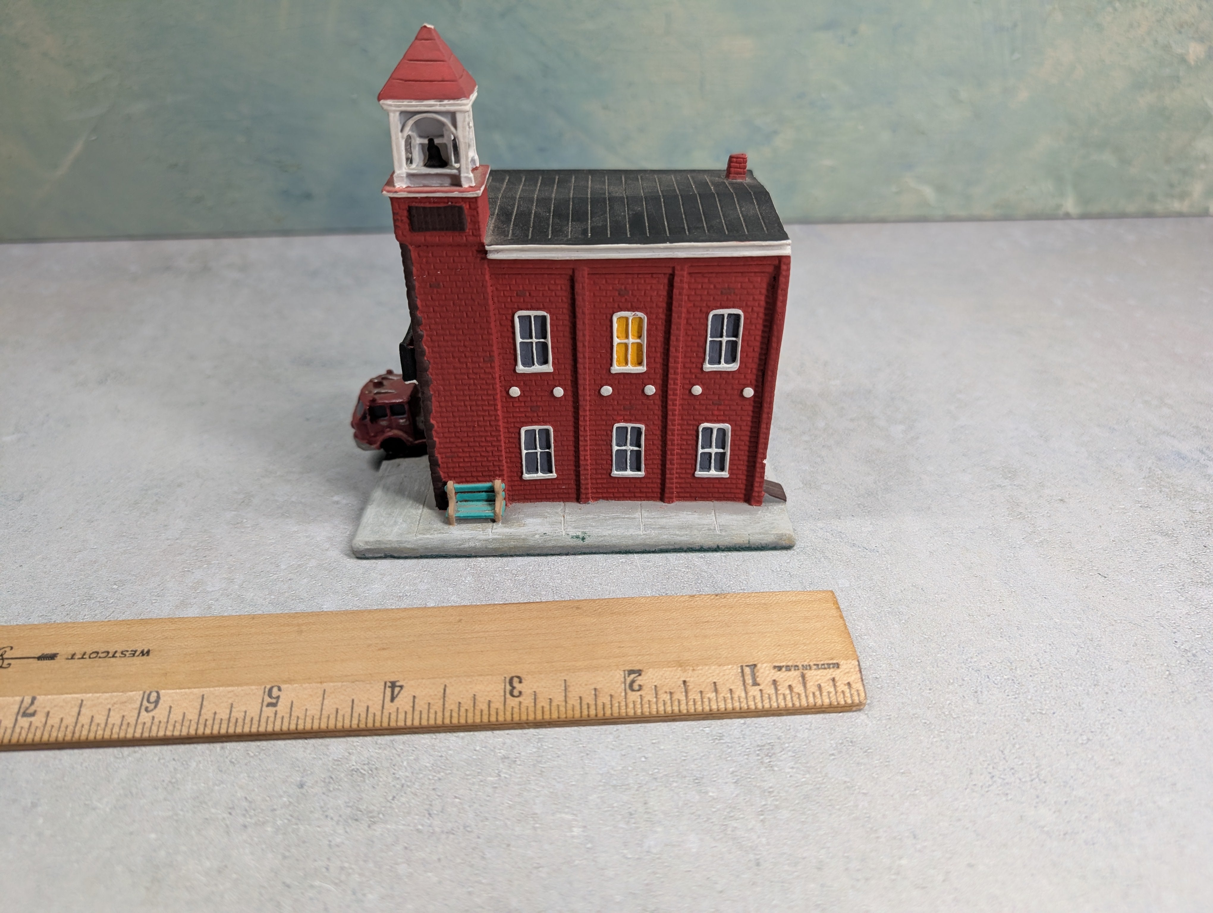 USED Danbury Mint Ceramic Union Fire Company #1 Carlisle PA Classic American Firehouses