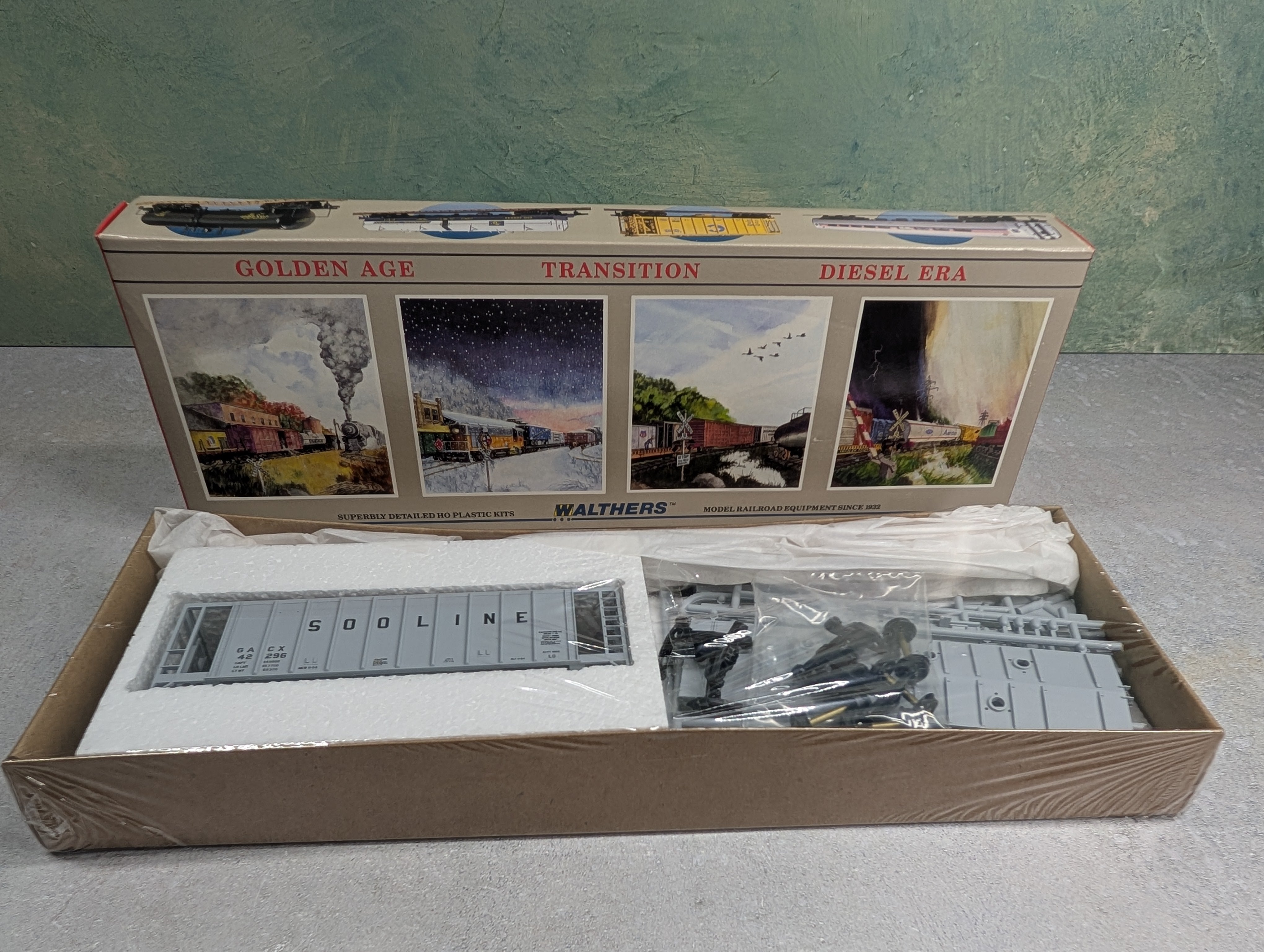 USED Walthers HO Scale Airslide Hopper Soo Line GACX #42296 Sealed KIT