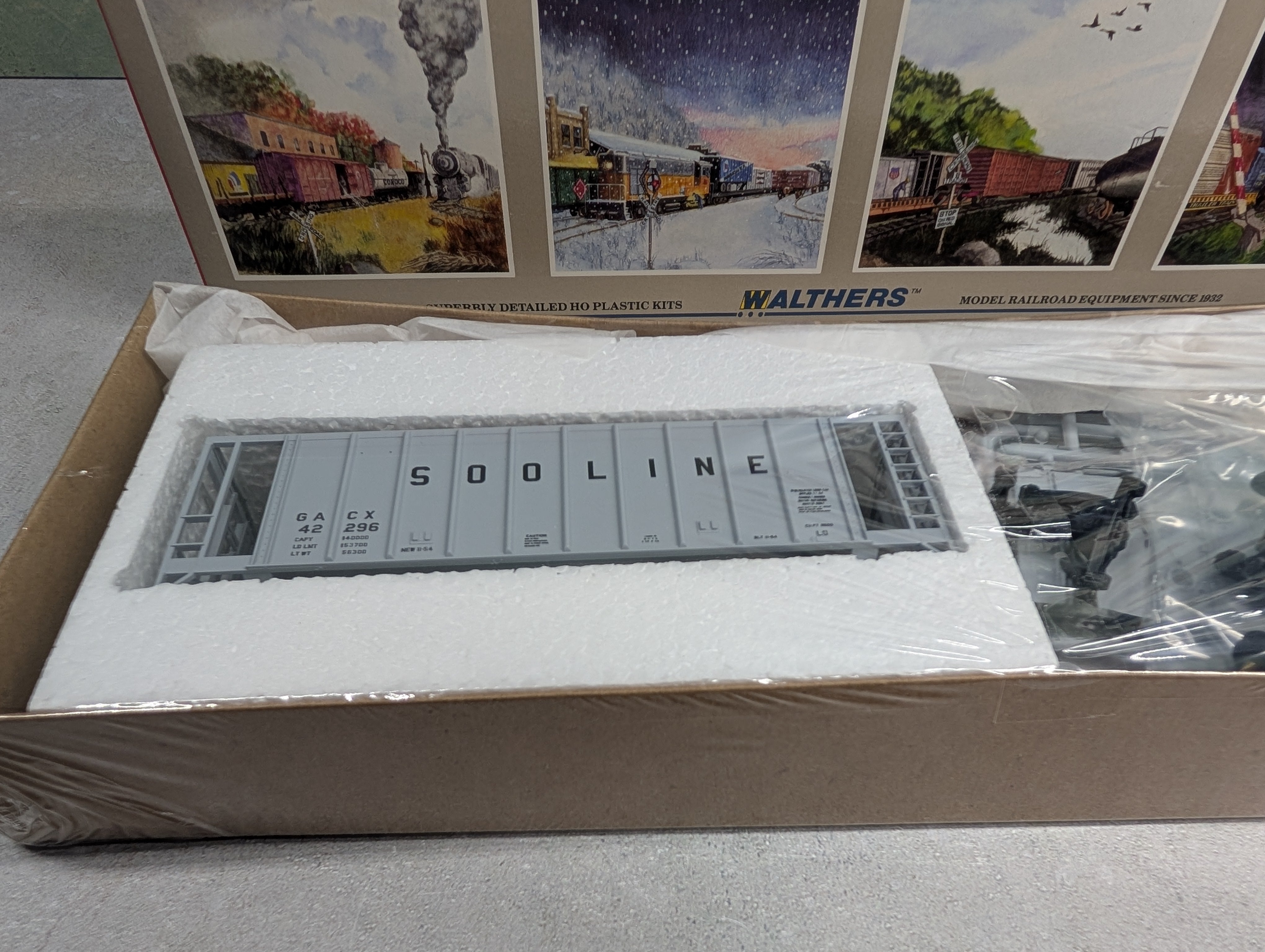 USED Walthers HO Scale Airslide Hopper Soo Line GACX #42296 Sealed KIT