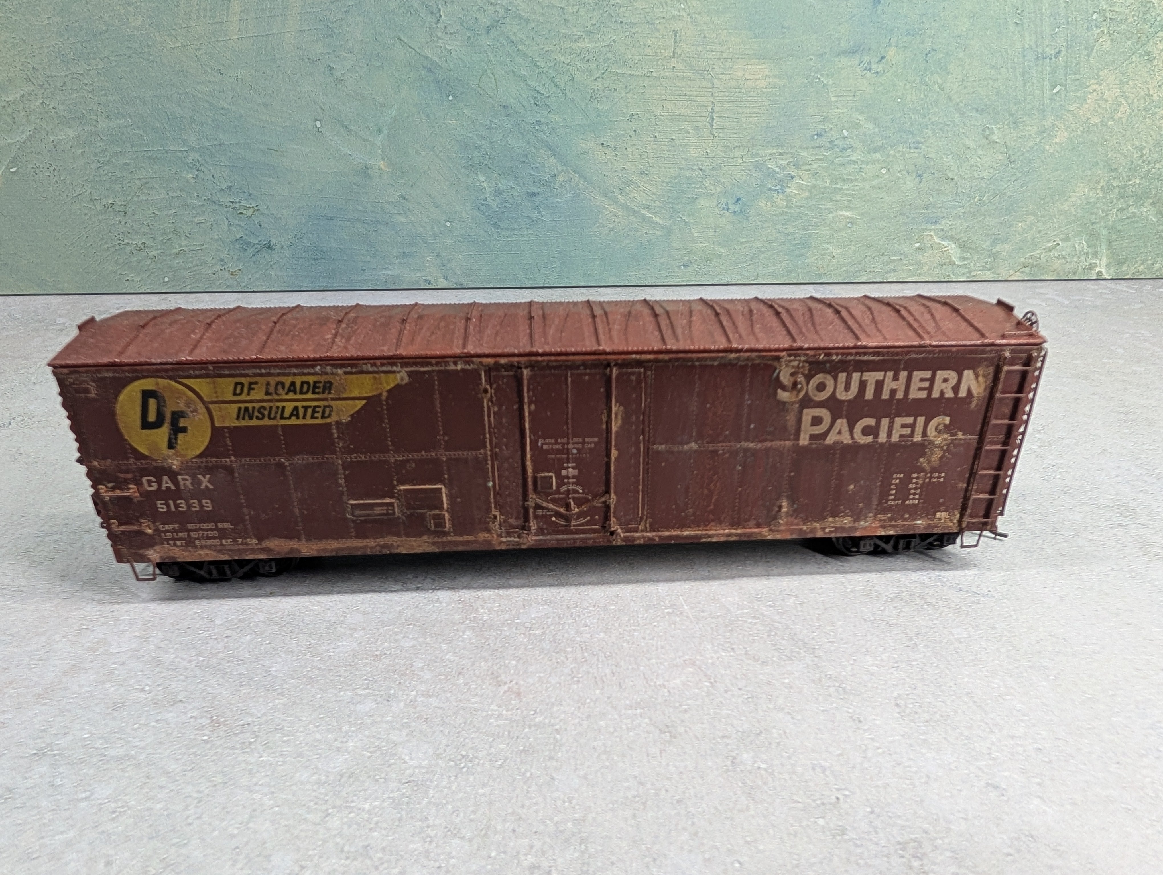 USED Branchline HO Scale 50' Plug Door Box Car Southern Pacific GARX #51339 Weathered