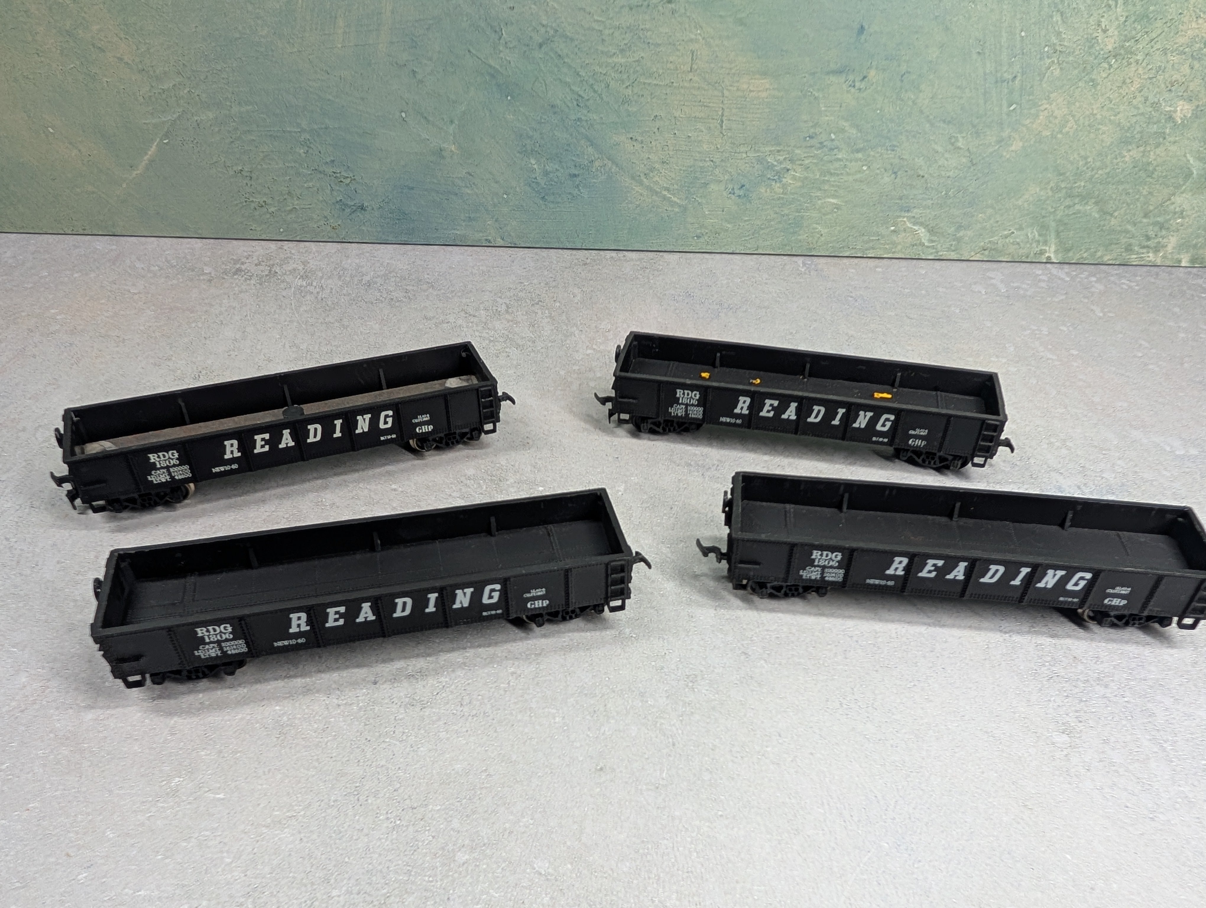 USED AHM HO Scale Lot of Gondolas Reading RDG #1806