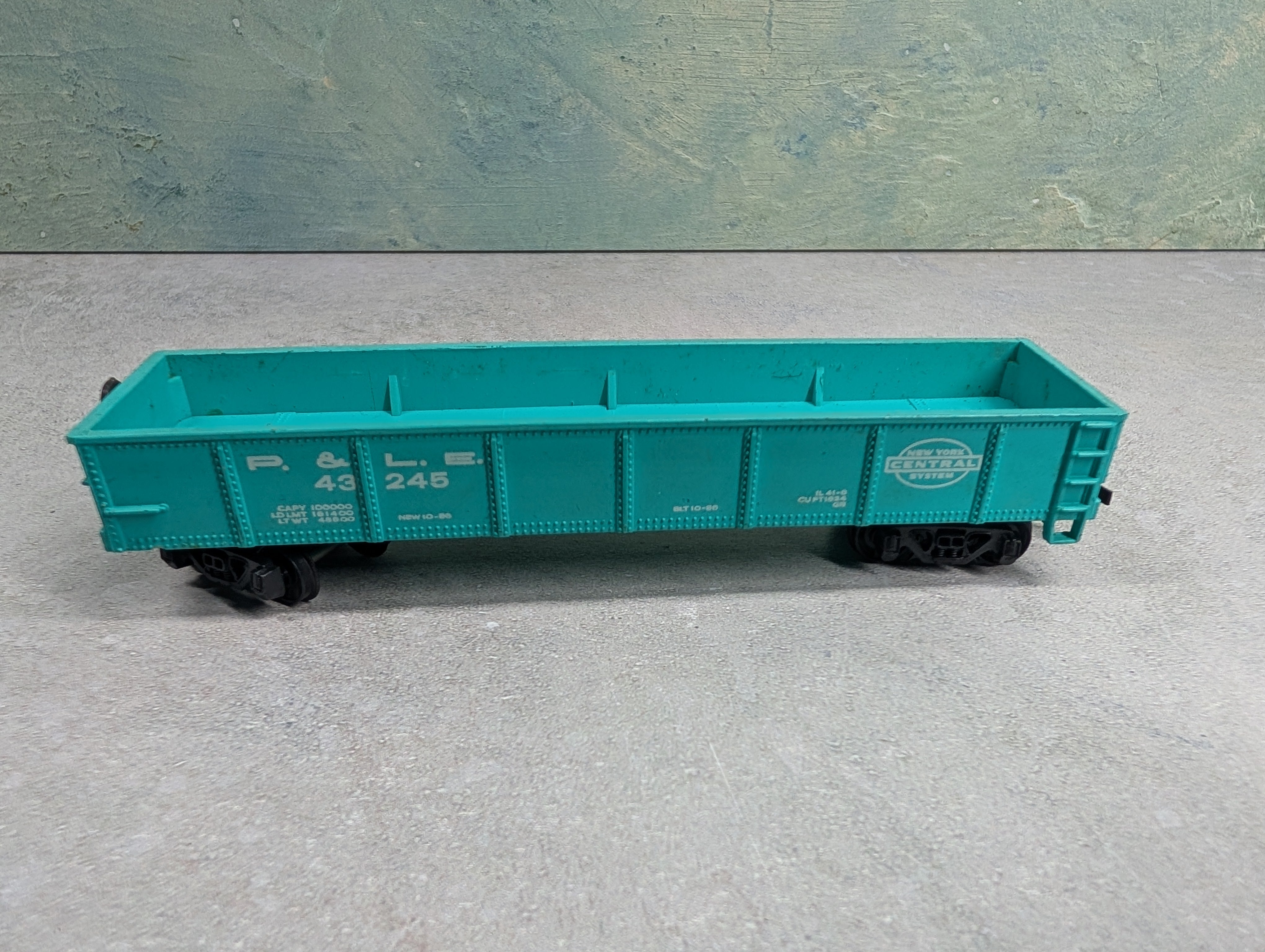 USED Bachmann HO Scale Gondola Pittsburgh and Lake Erie P&LE #43245