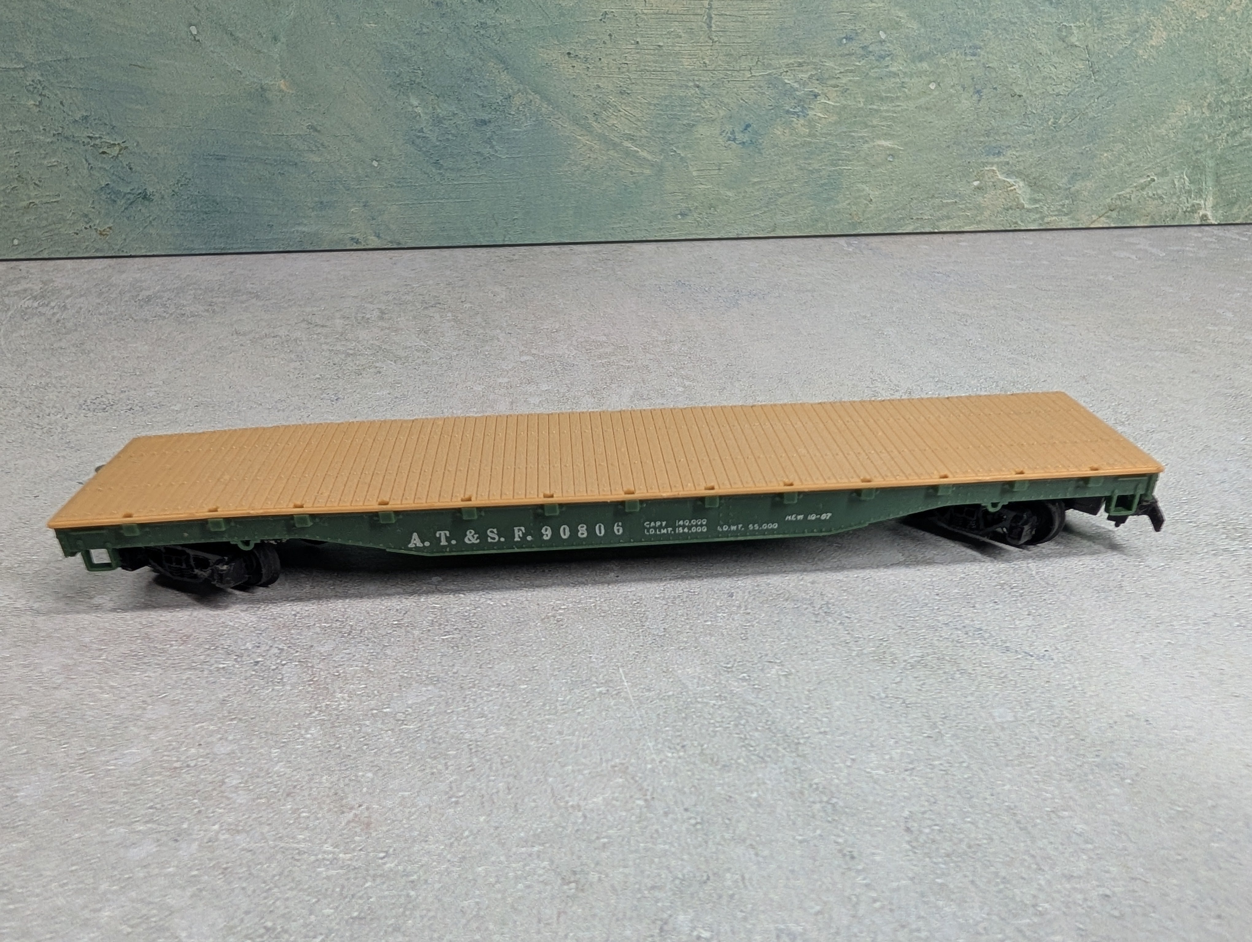 USED Tyco HO Scale Flat Car ATSF #90806