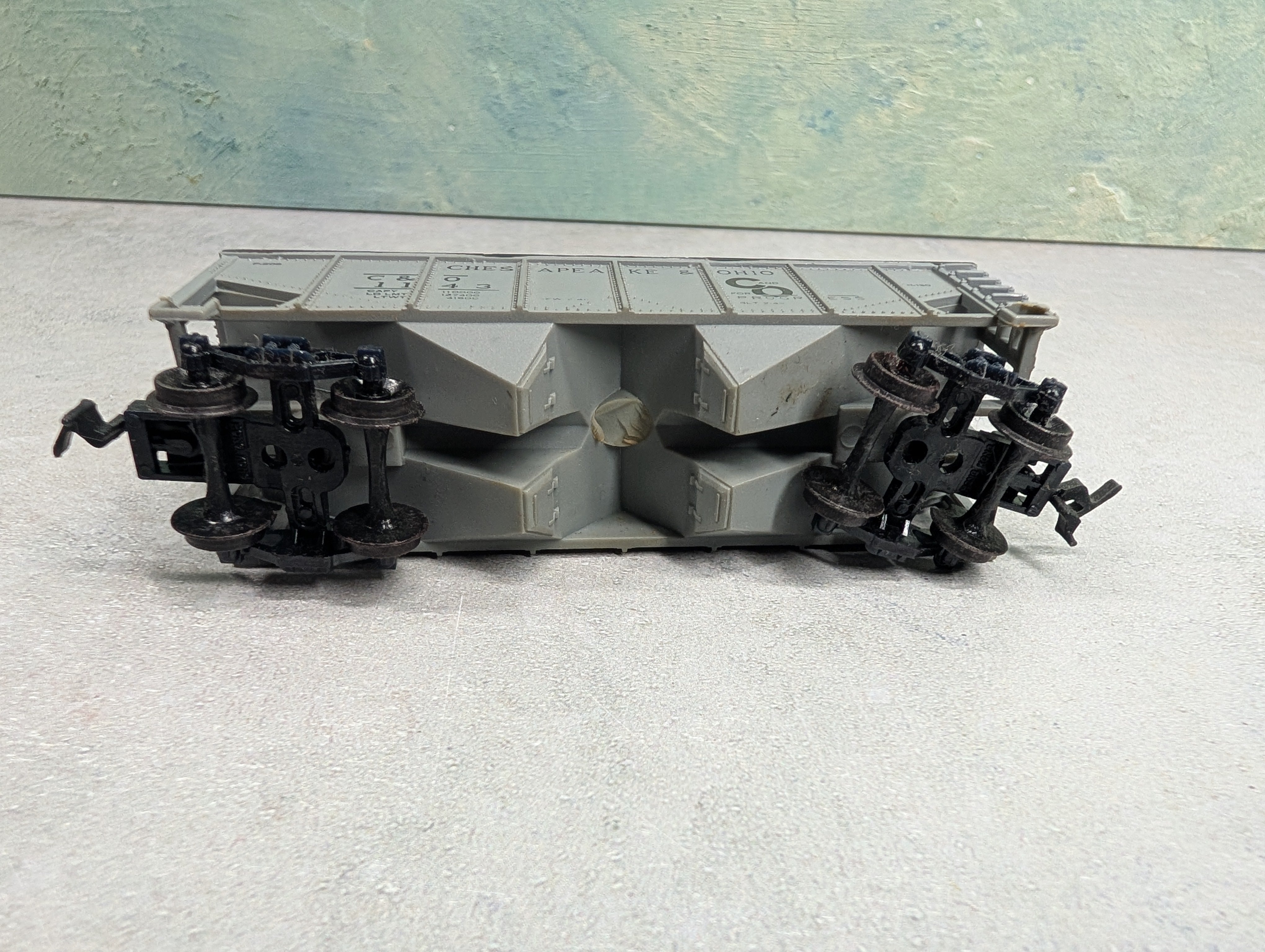 USED HO Scale Hopper Chesapeake and Ohio C&O #1143