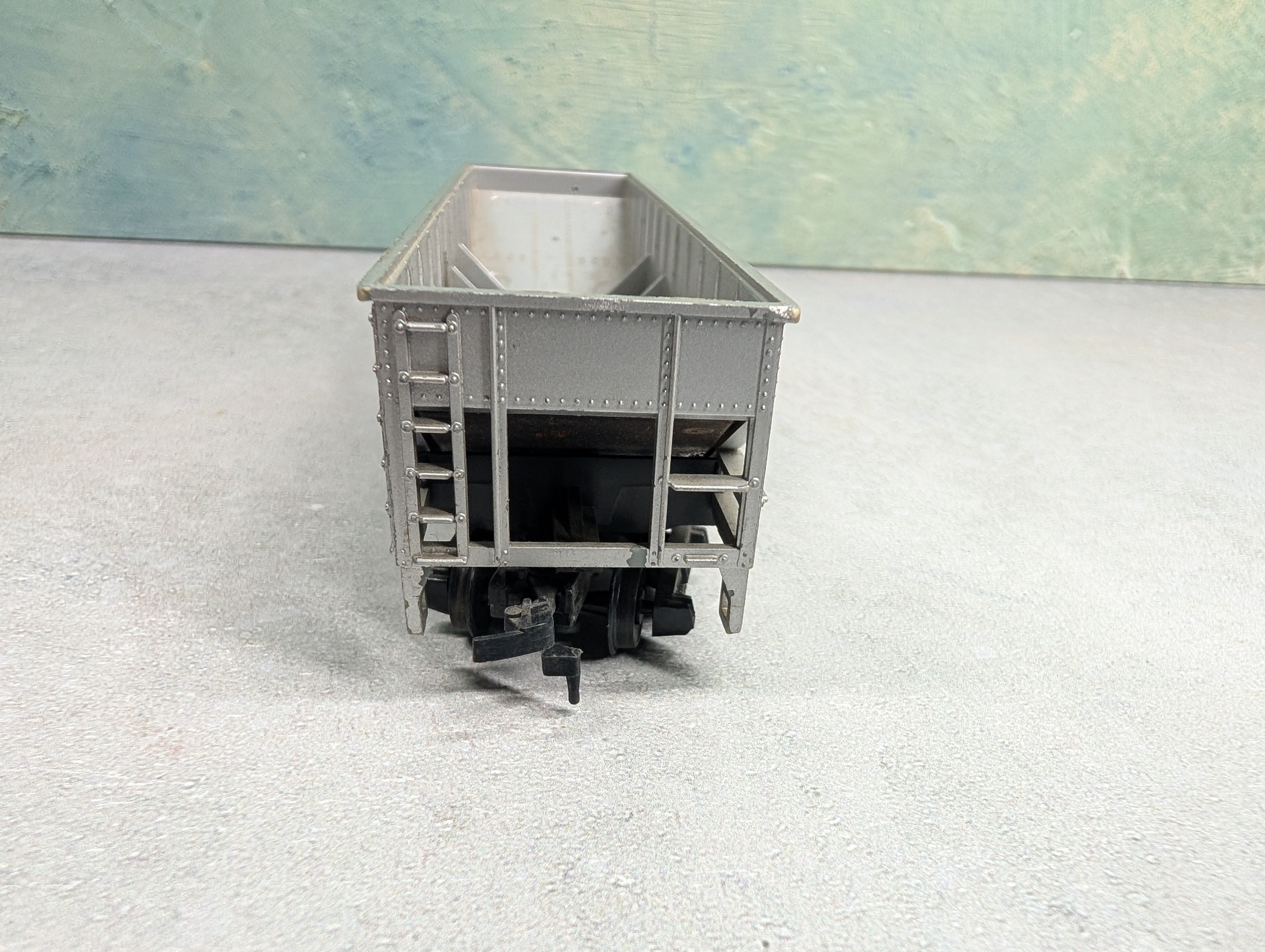 USED Tyco HO Scale Open Hopper Virginian VGN #2610