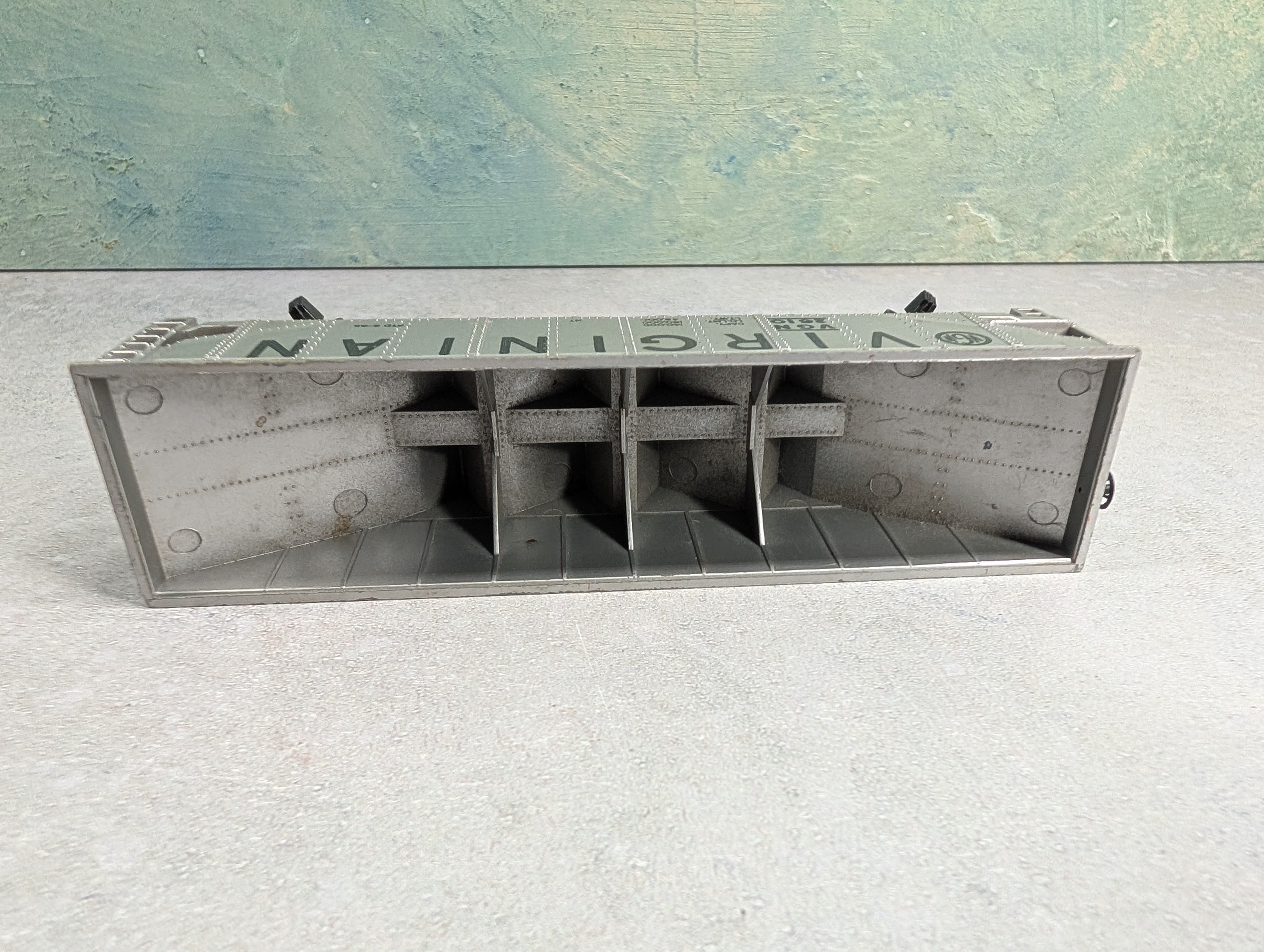 USED Tyco HO Scale Open Hopper Virginian VGN #2610