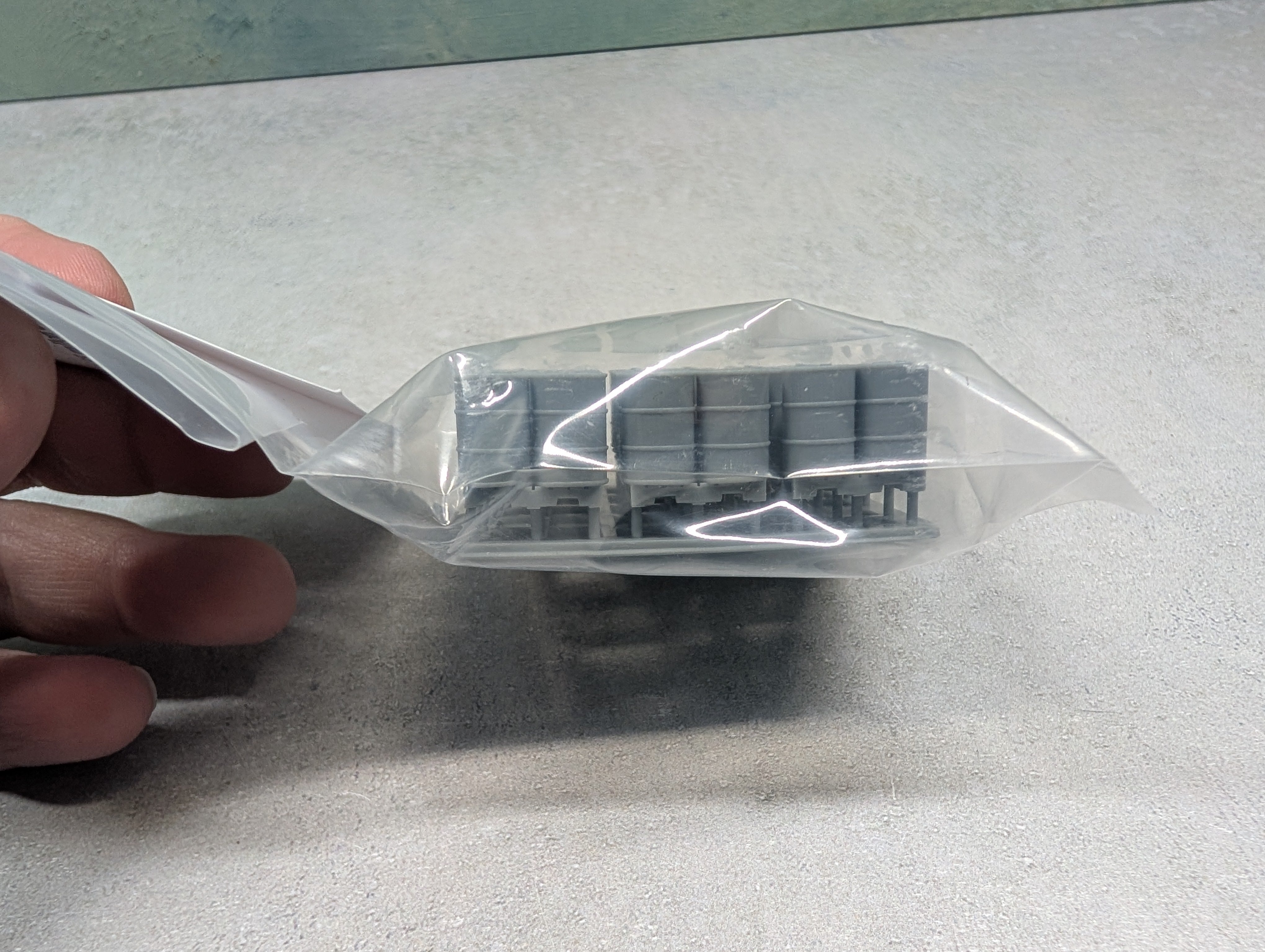 Whistle Stop Models HO1006 HO Scale Pallets with 55 Gallon Drums, Resin 3D Printed, Highly Detailed