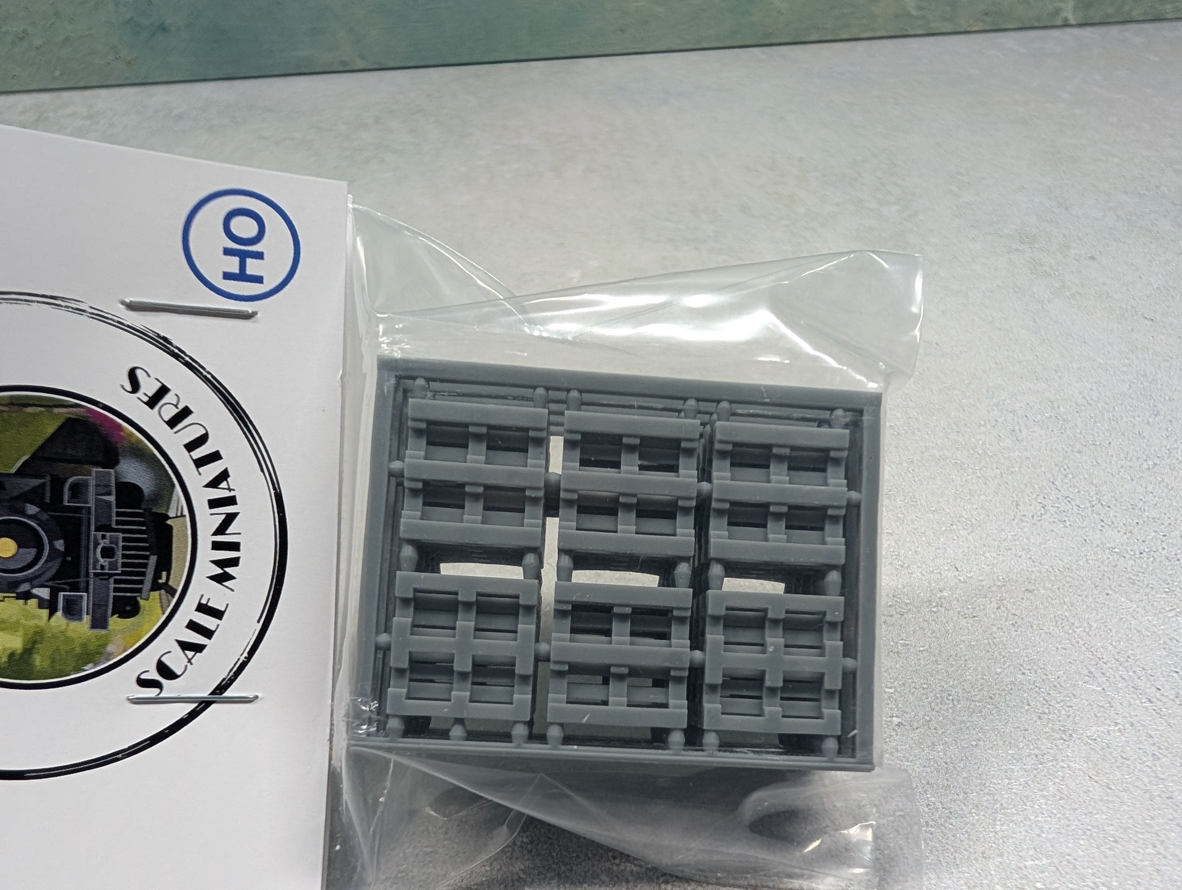Whistle Stop Models HO1001 HO Scale Pallets, Resin 3D Printed, Highly Detailed (30 pcs)
