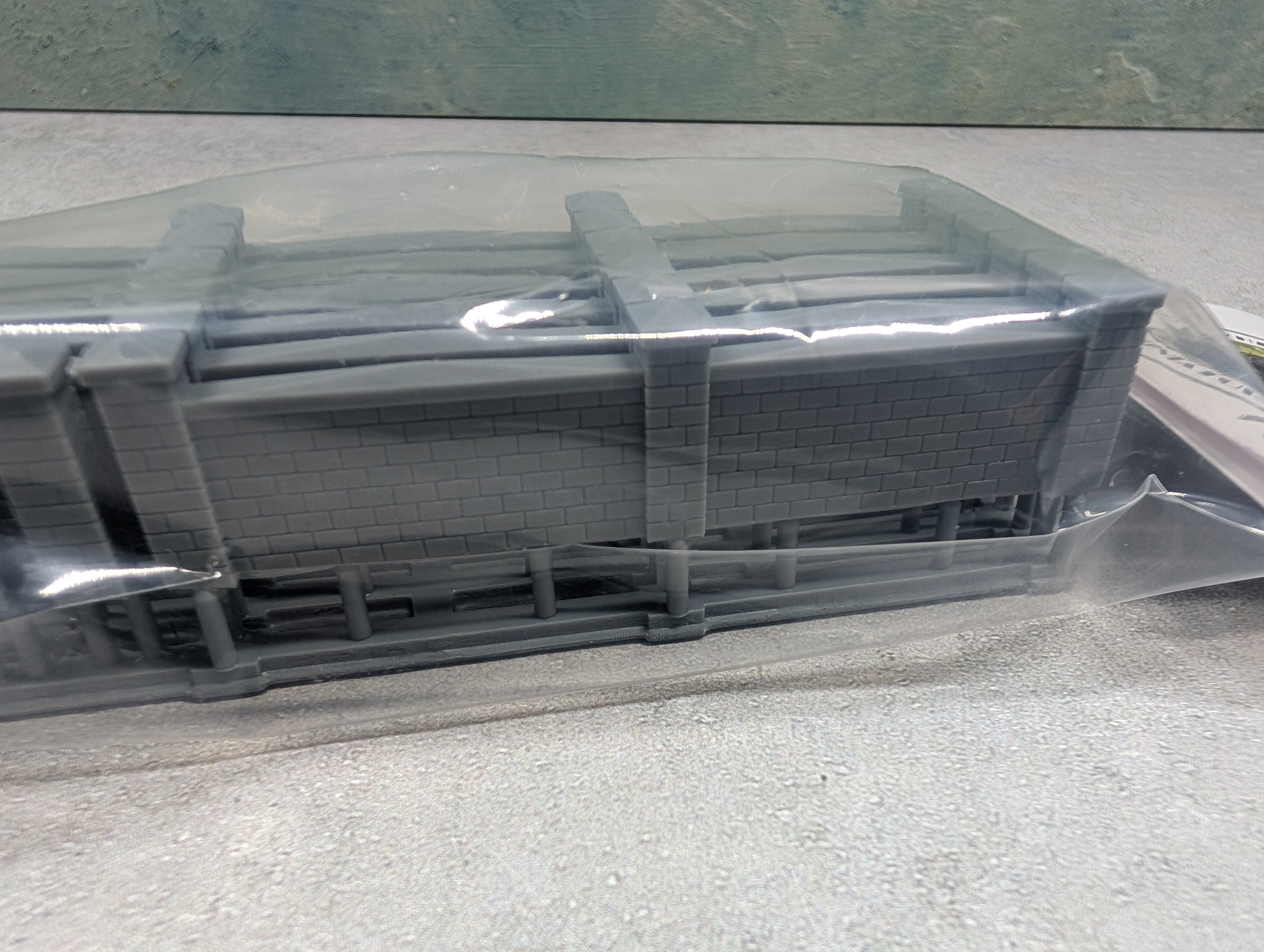 Whistle Stop Models HO2000 HO Scale Brick Wall Fence, Resin 3D Printed, Highly Detailed