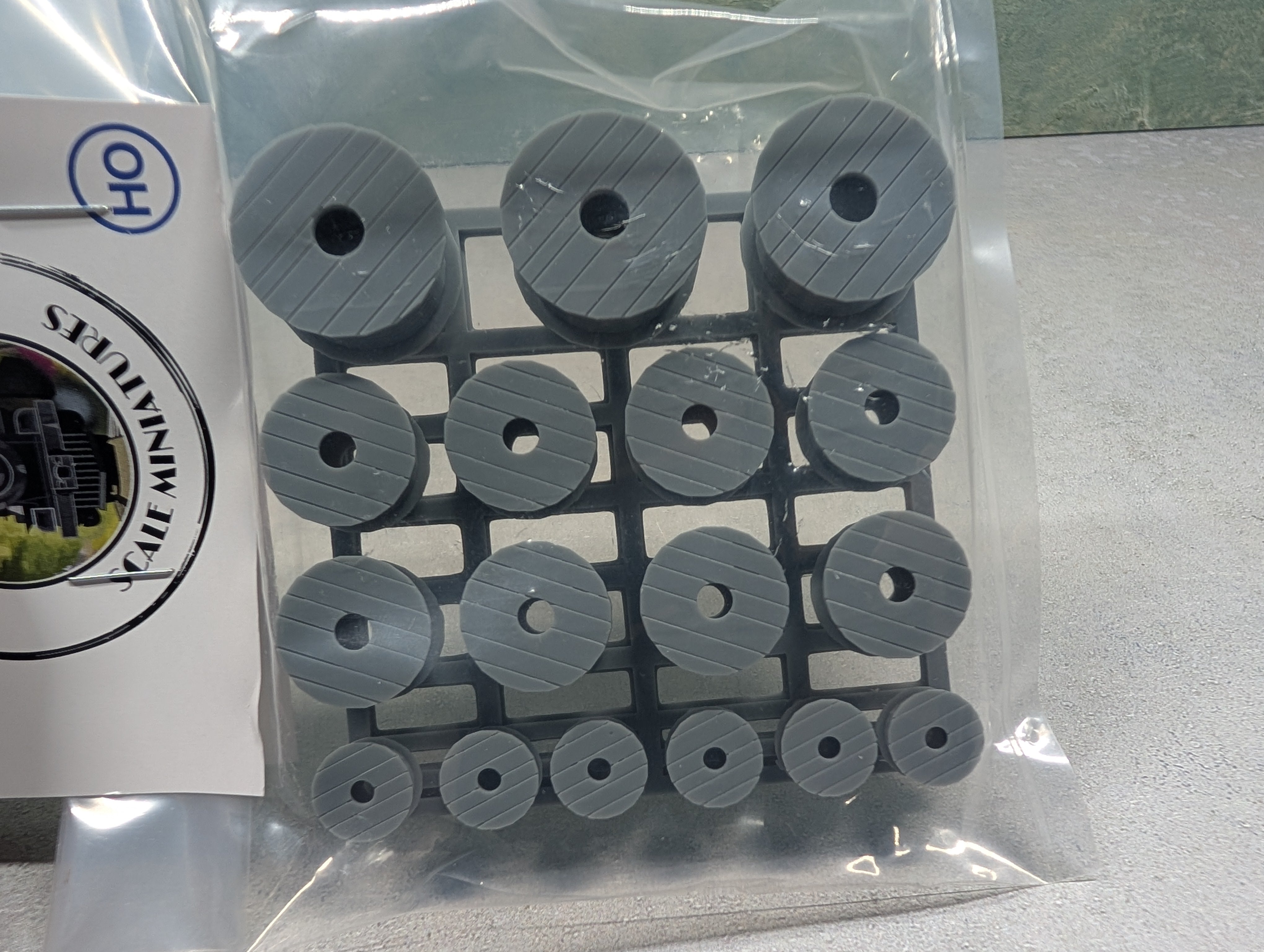 Whistle Stop Models HO9011 HO Scale Small Cable Spools, Resin 3D Printed, Highly Detailed (17 pcs)