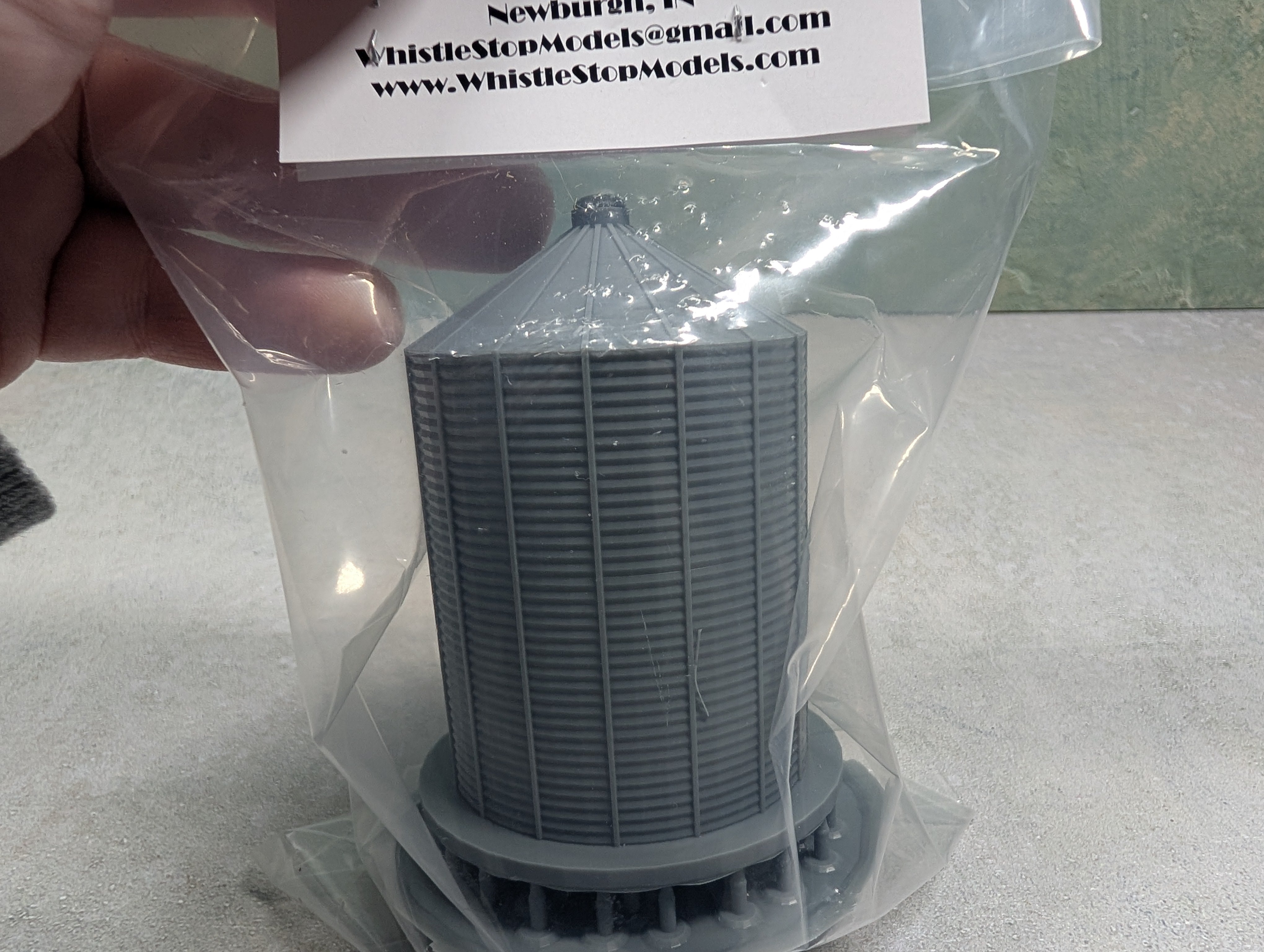 Whistle Stop Models HO8003 HO Scale 15000 Bushel Grain Bin, Resin 3D Printed, Highly Detailed