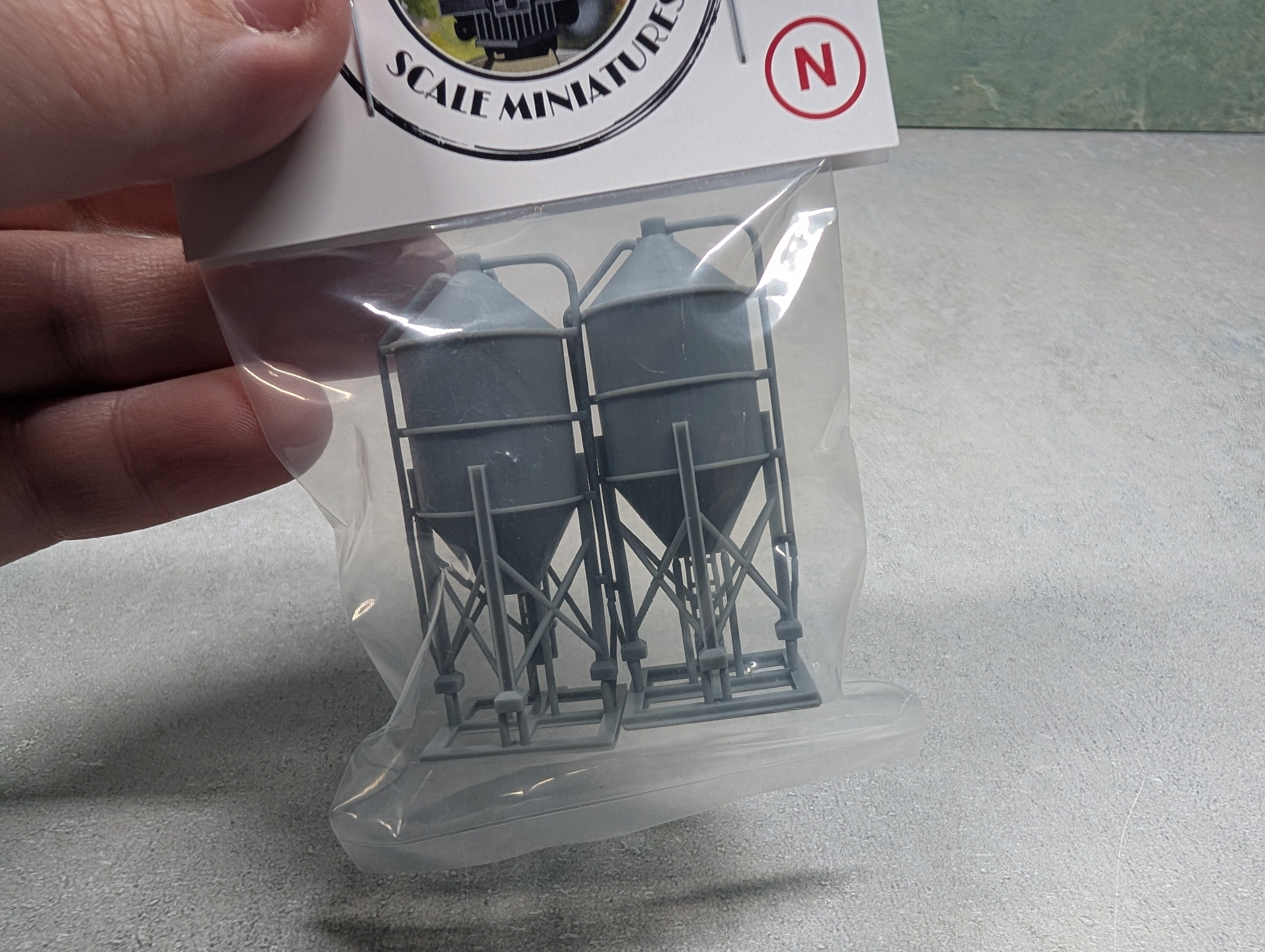 Whistle Stop Models N8002 N Scale Pair of Feed Bins, Resin 3D Printed, Highly Detailed